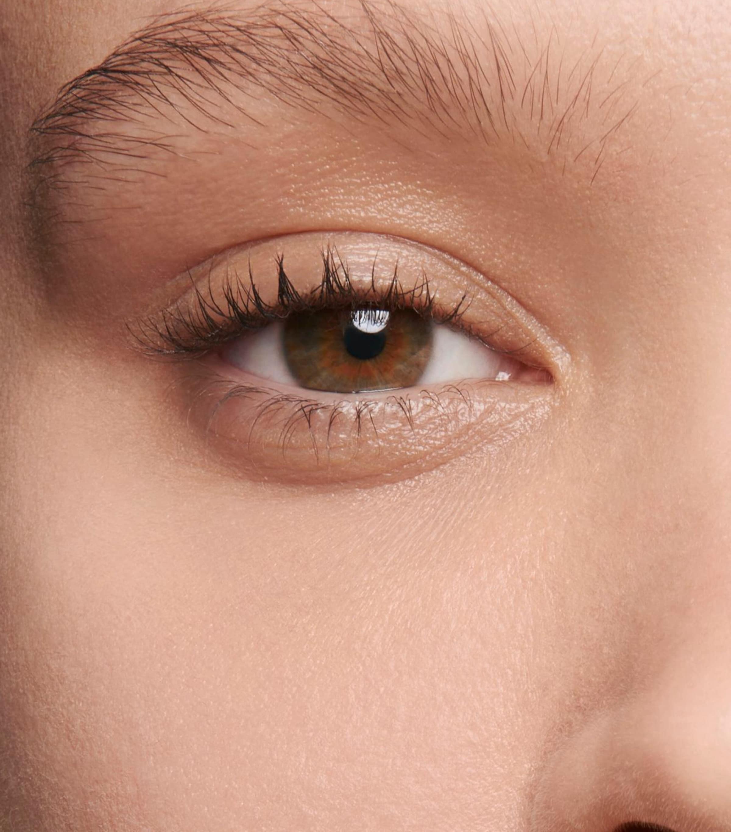 CHANEL CHANEL LES BEIGES NATURAL HEALTHY GLOW Serum Concealer Image 3
