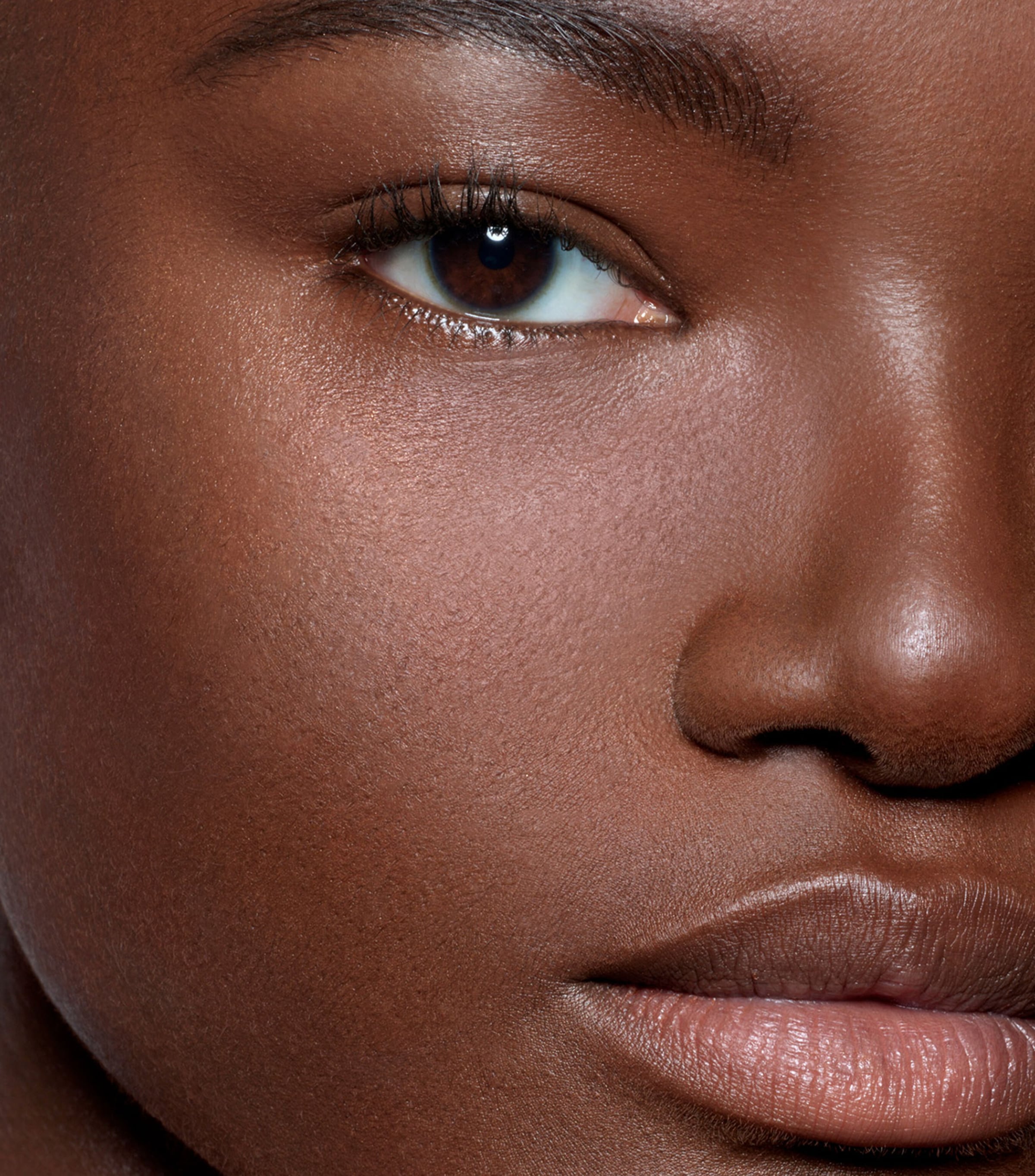 Skin Fetish: Sublime Perfection Concealer D33 Image 3