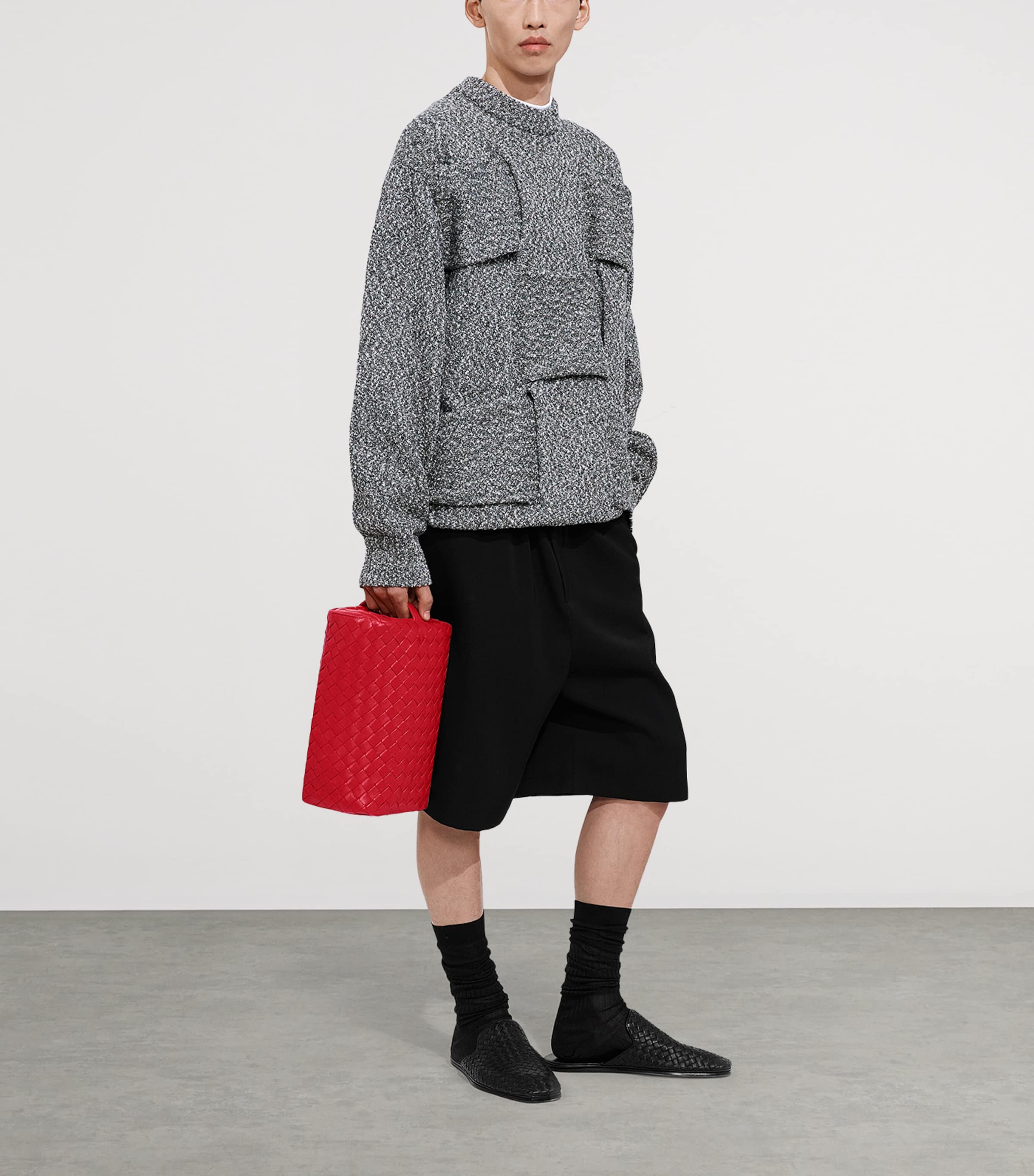 Bottega Veneta Small Leather Cubo Pouch Image 2