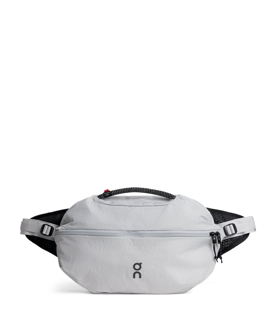 On Sling Pack Cross-Body Bag Glacier | Black Image 1