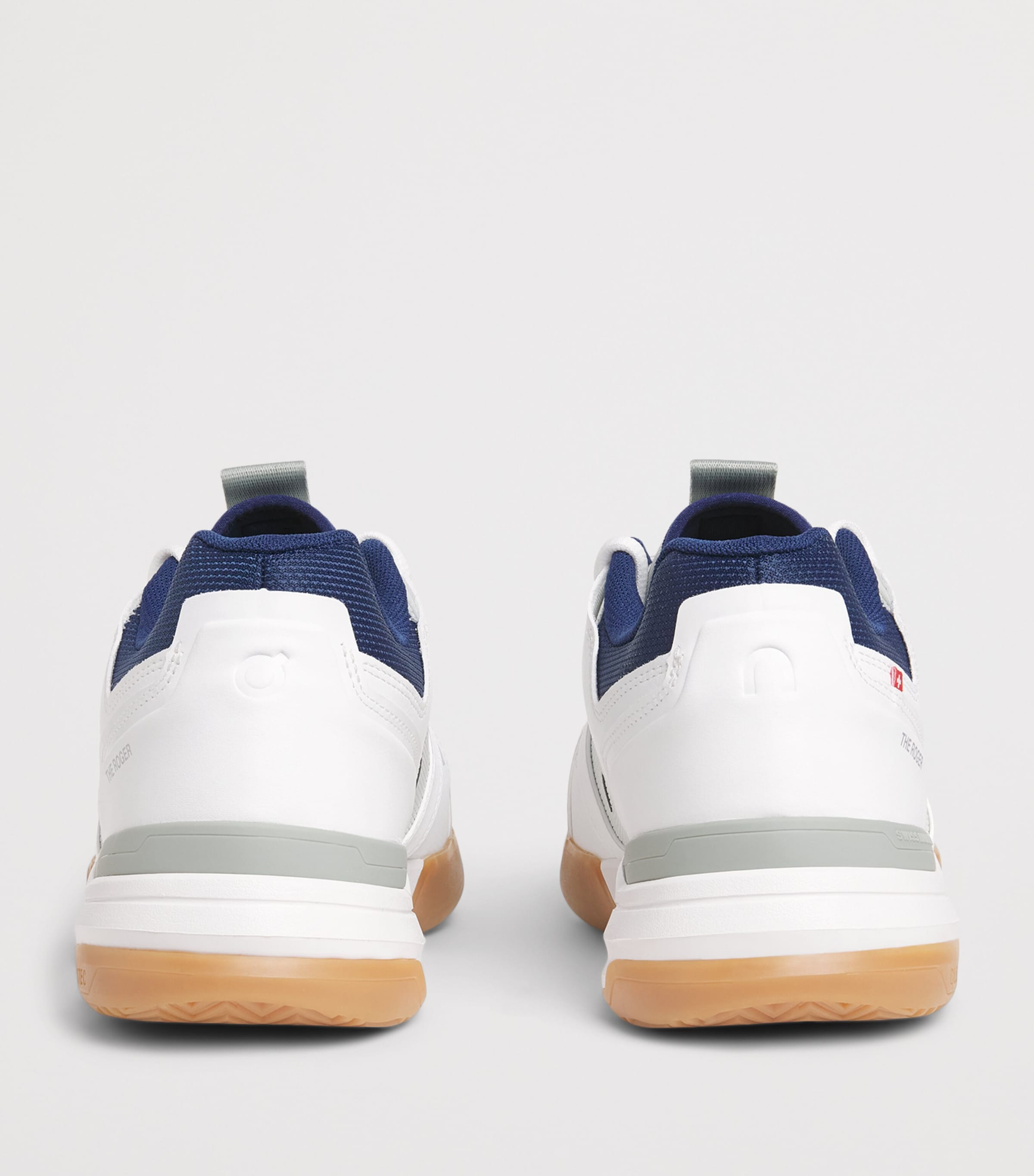 On Mens THE ROGER Clubhouse Pro Sneakers White | Iceberg Image 4