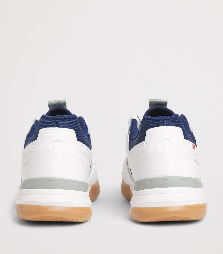 On Mens THE ROGER Clubhouse Pro Sneakers White | Iceberg Image 4