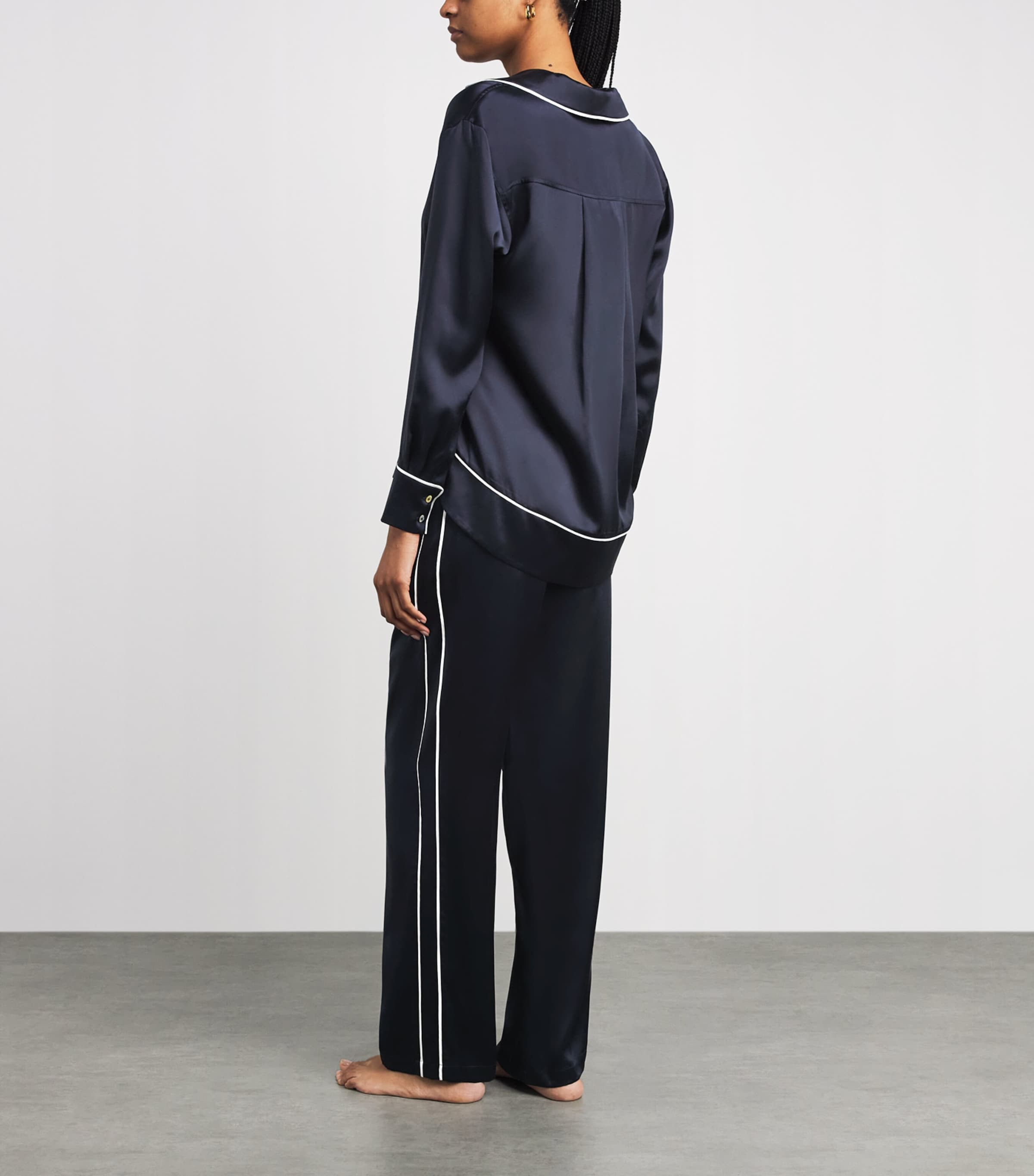 Olivia von Halle Womens Silk Anita Pyjama Set Navy Image 4