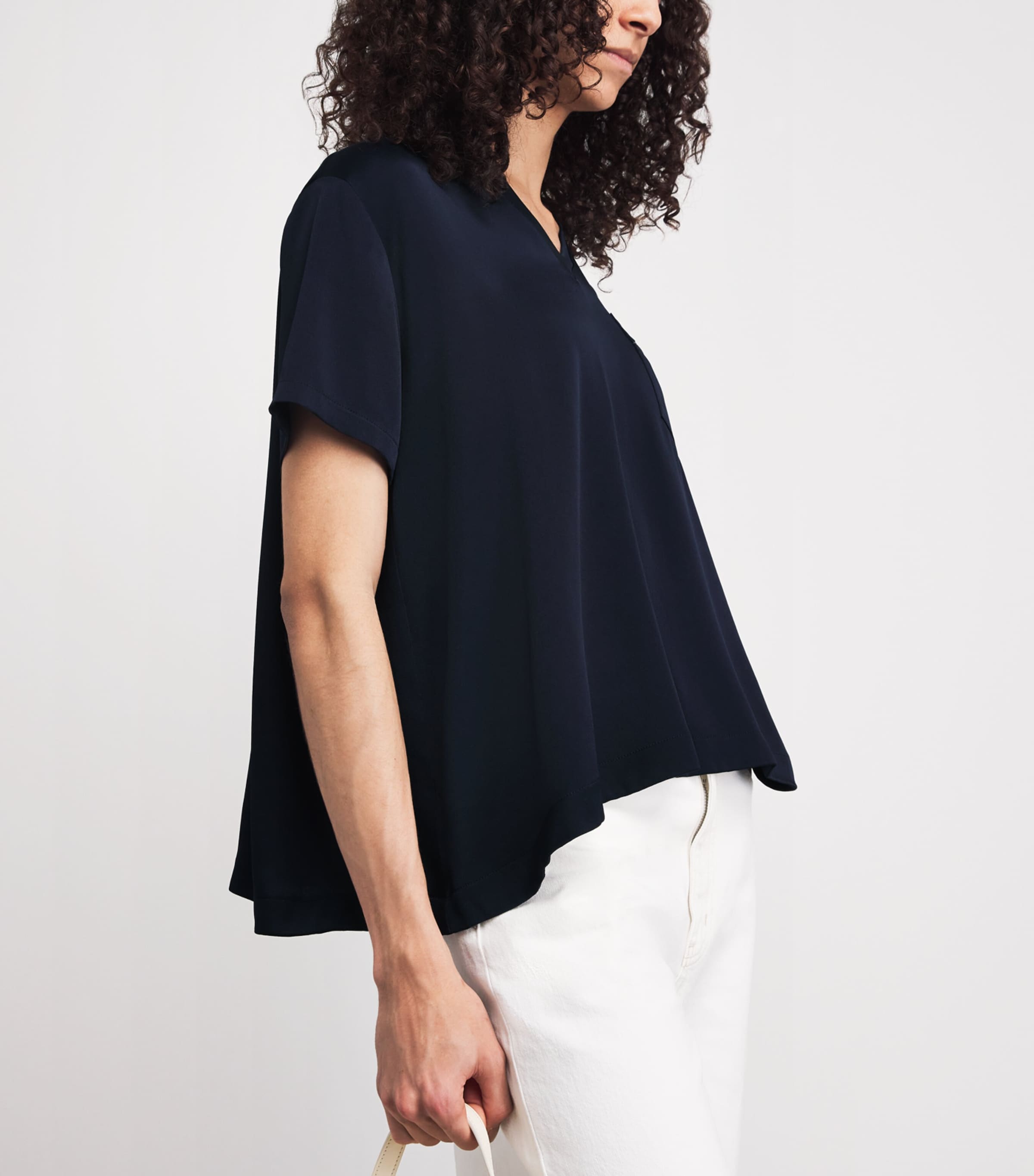 Fabiana Filippi Womens Embellished V-Neck T-Shirt Blu Notte Image 3