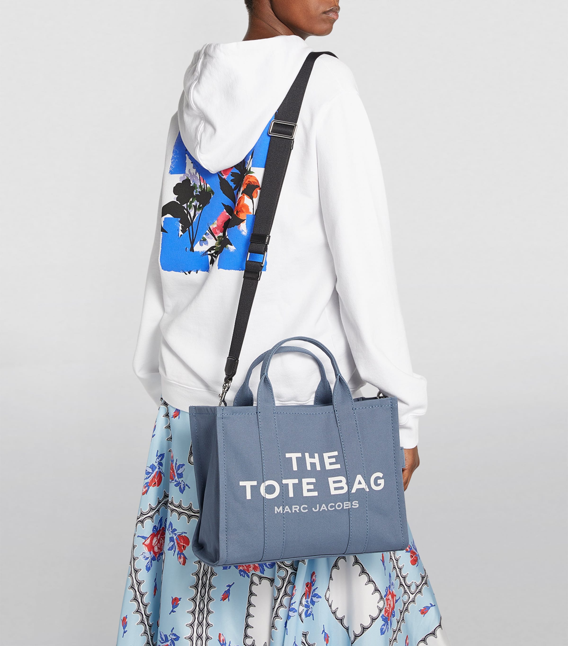 Marc jacobs blue tote online