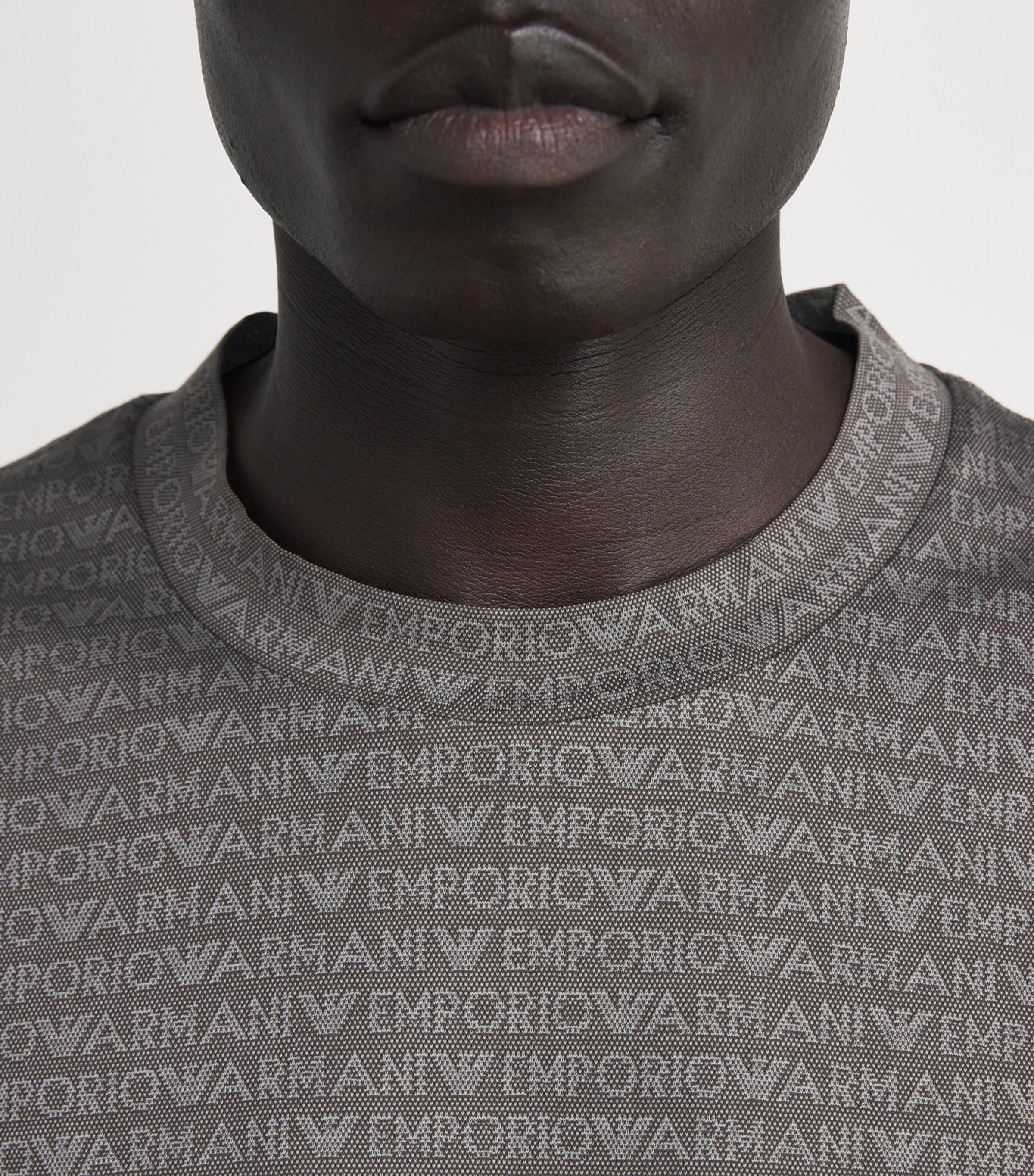 【関税 送料無料】EMPORIO ARMANI ロゴ コットン Tシャツ Emporio Armani Cotton Logo T-Shirt | Harrods US