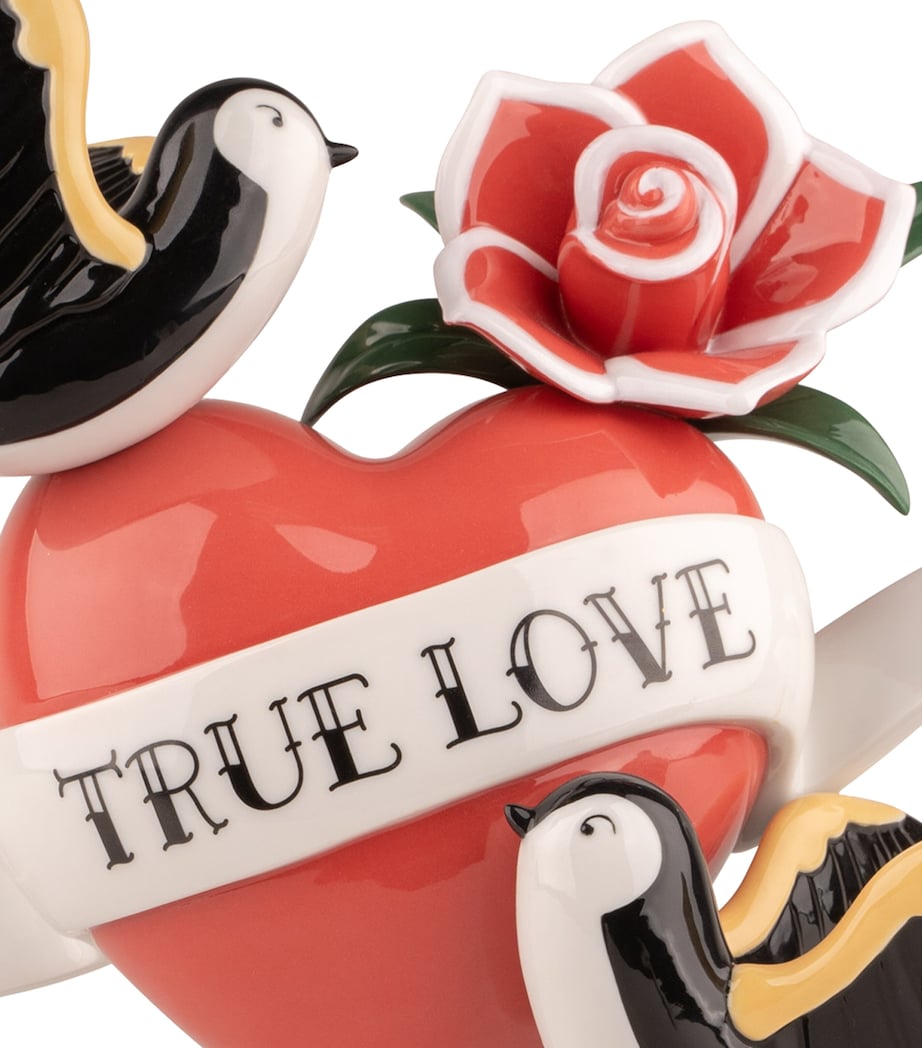 Lladró True Love Figurine Image 5