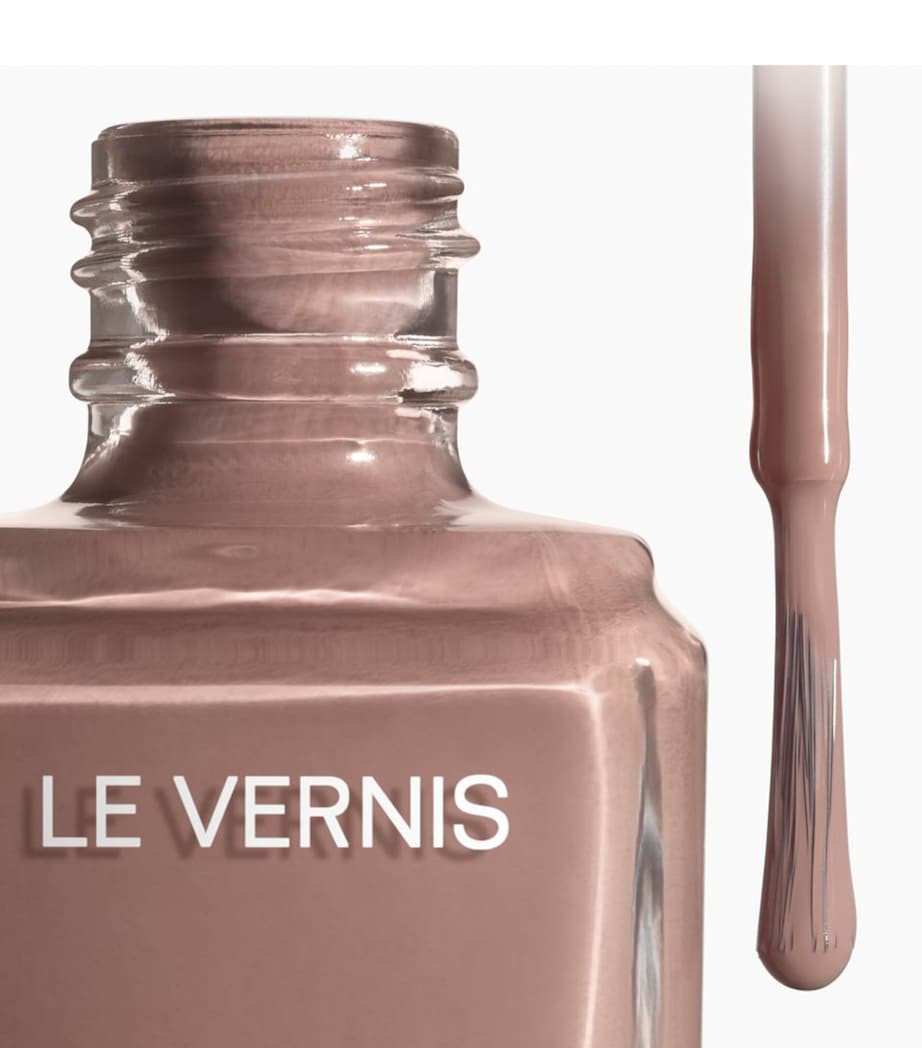 LE VERNIS Longwear Nail Colour PARTICULIÈRE 105 Image 2