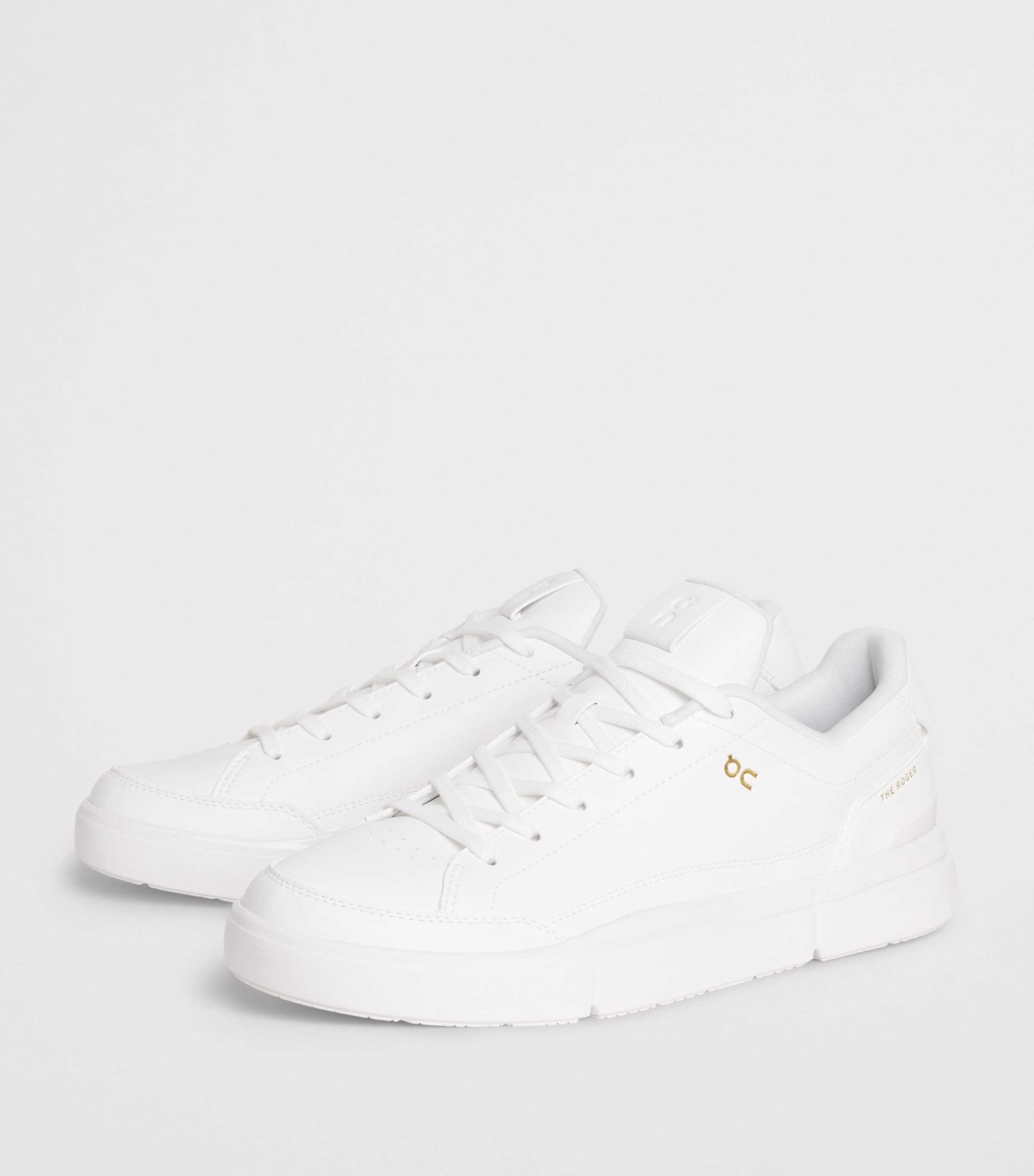 On THE ROGER Centre Court Sneakers White | White Image 3