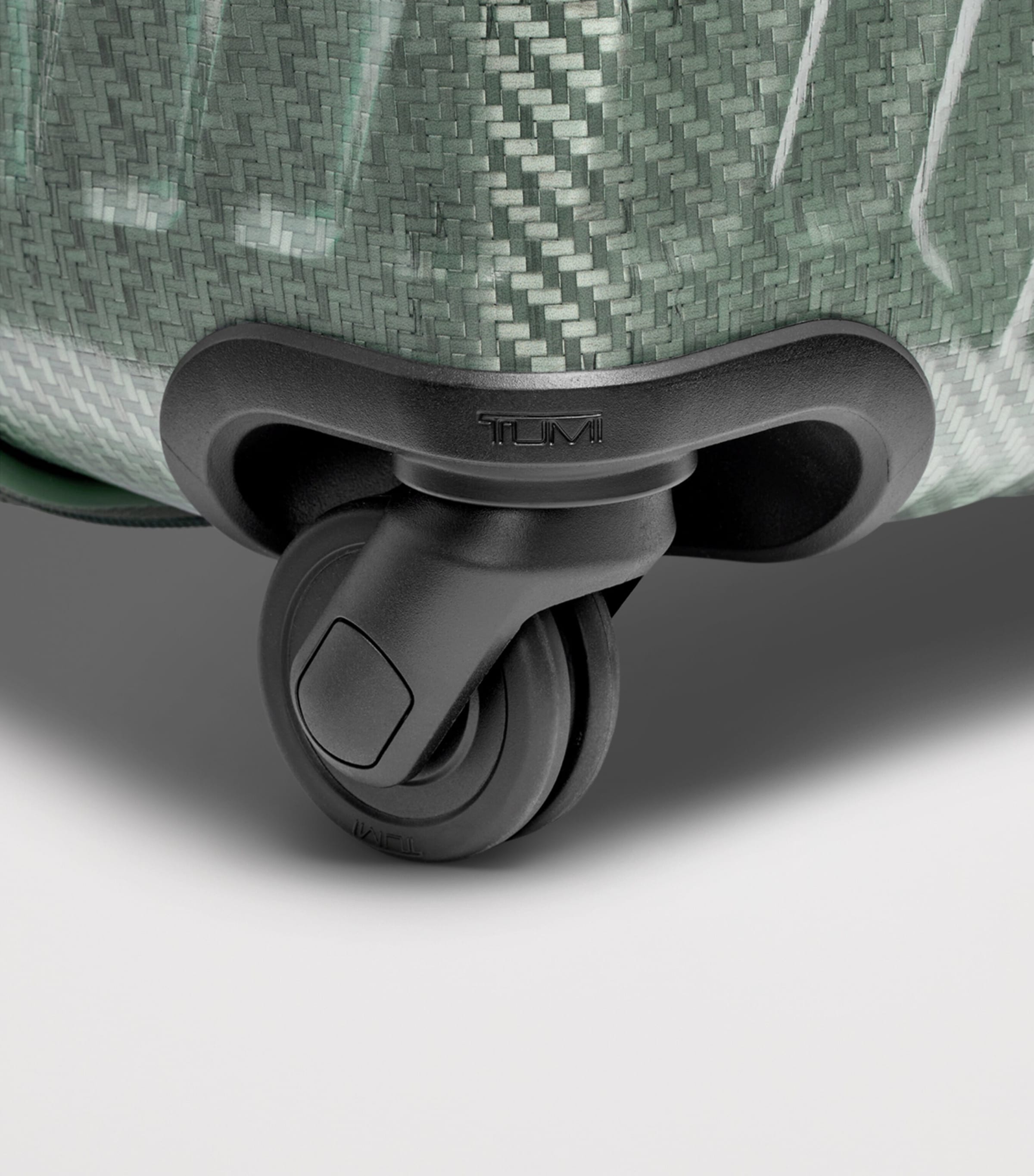 19 Degree Lite Extended Trip Check-In Suitcase (77.5cm) THYME A639 Image 7