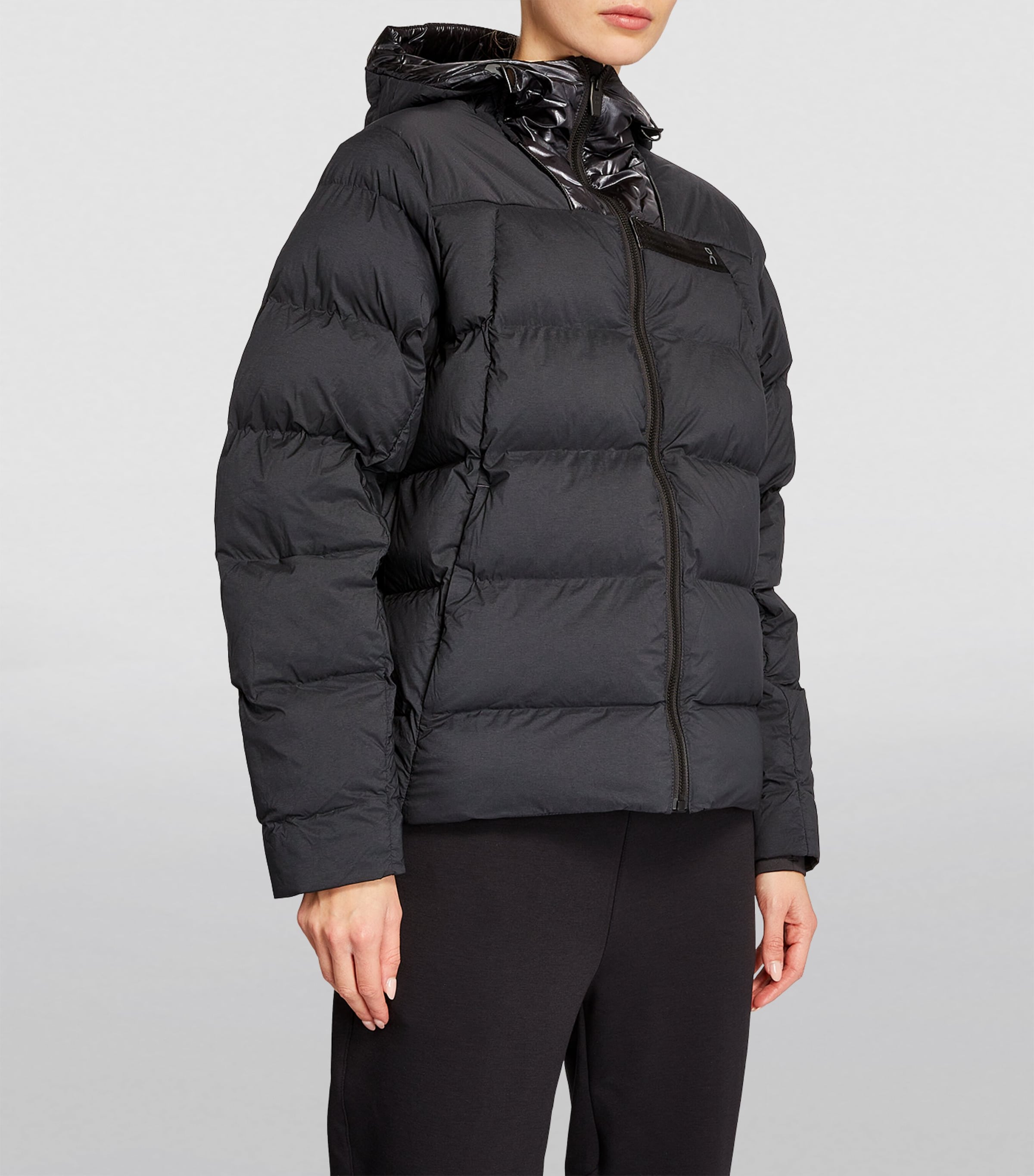 Challenger Puffer Jacket BLACK Image 3