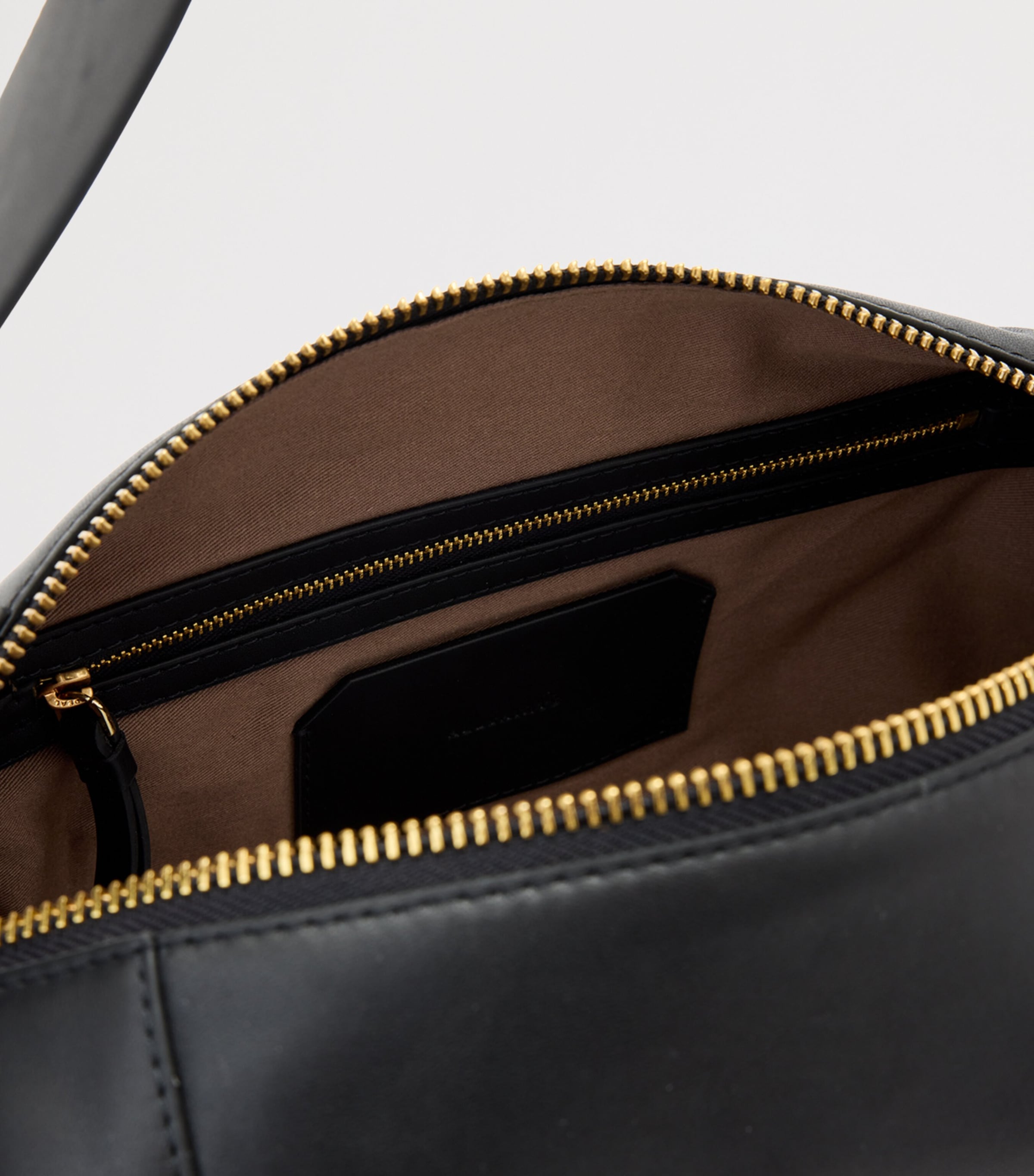 Leather Vega Shoulder Bag BLACK Image 4