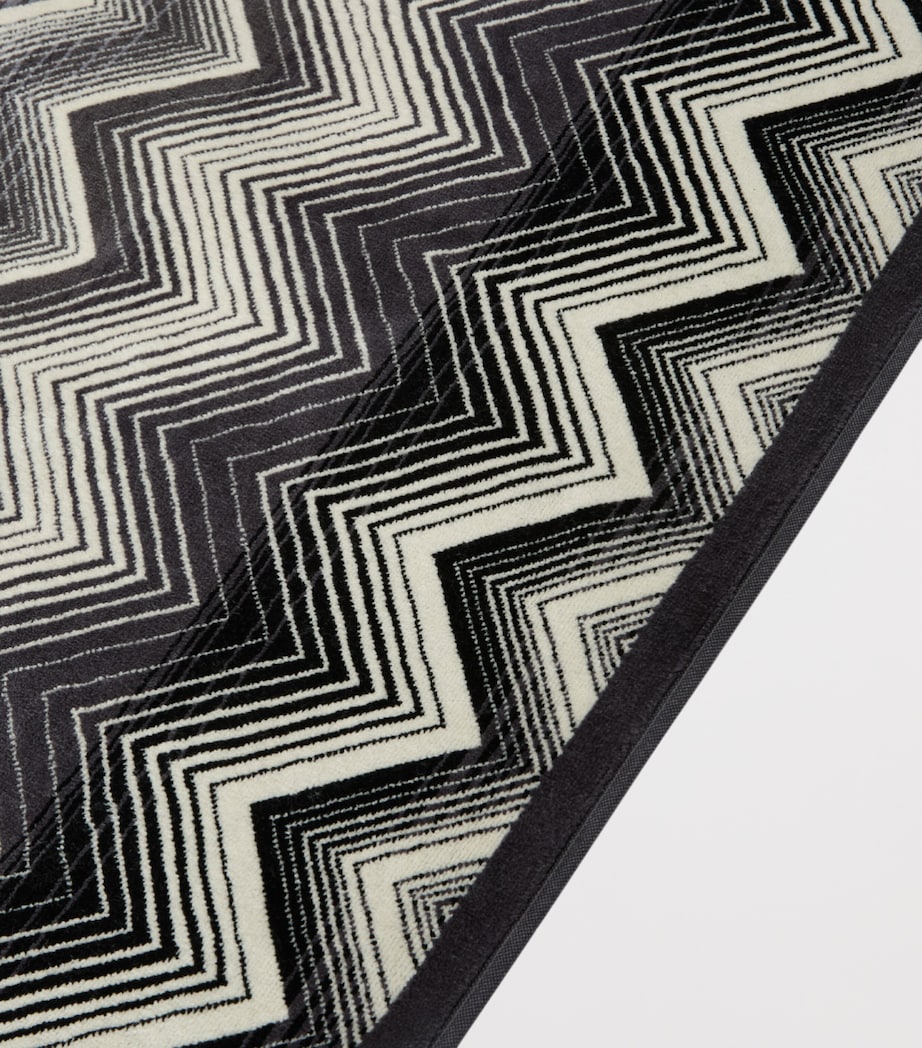 Missoni Home Marea Bath Mat (70cm x 160cm) Black/white Image 2
