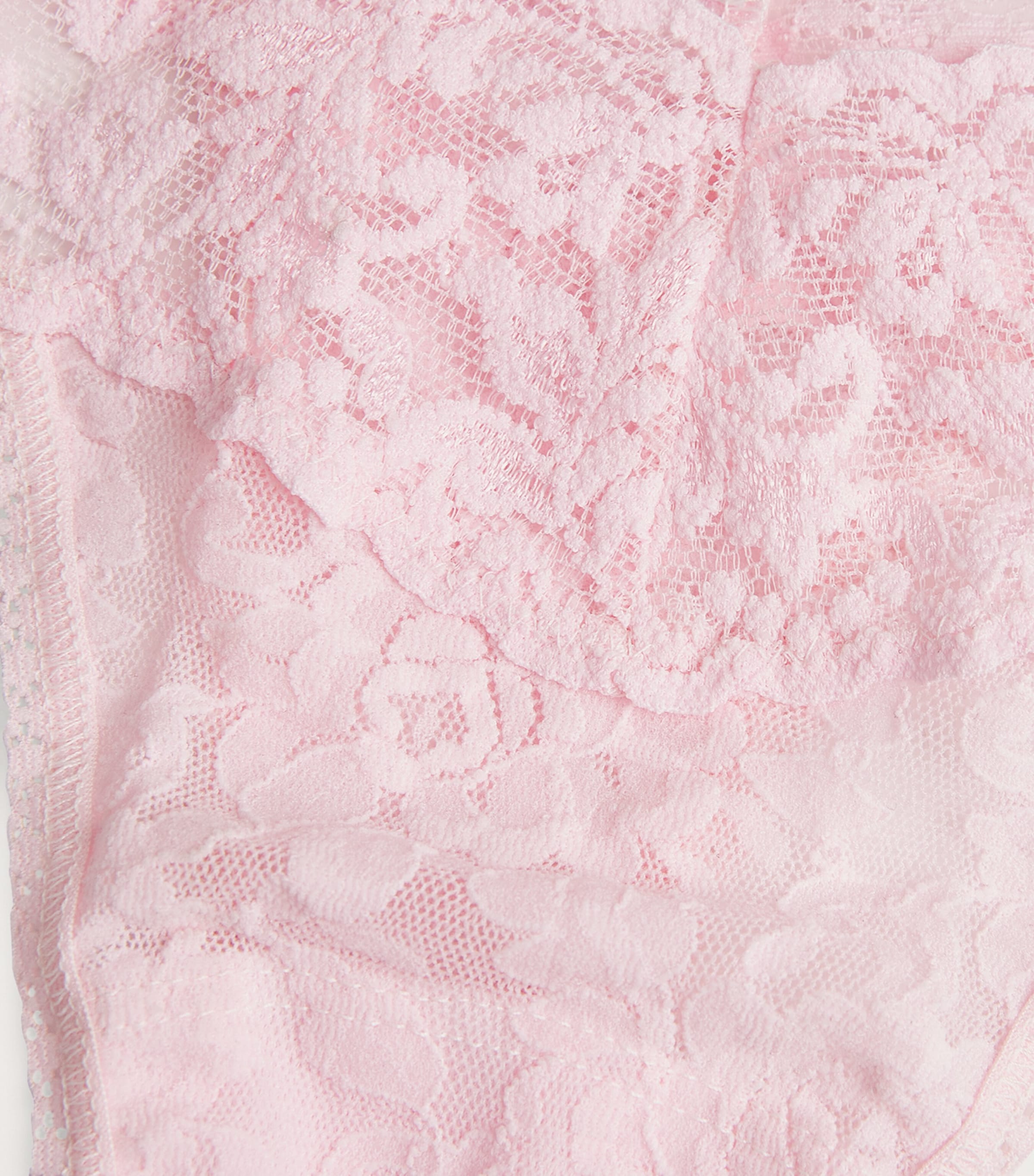 Lace Low-Rise Thong BLISS PINK Image 4