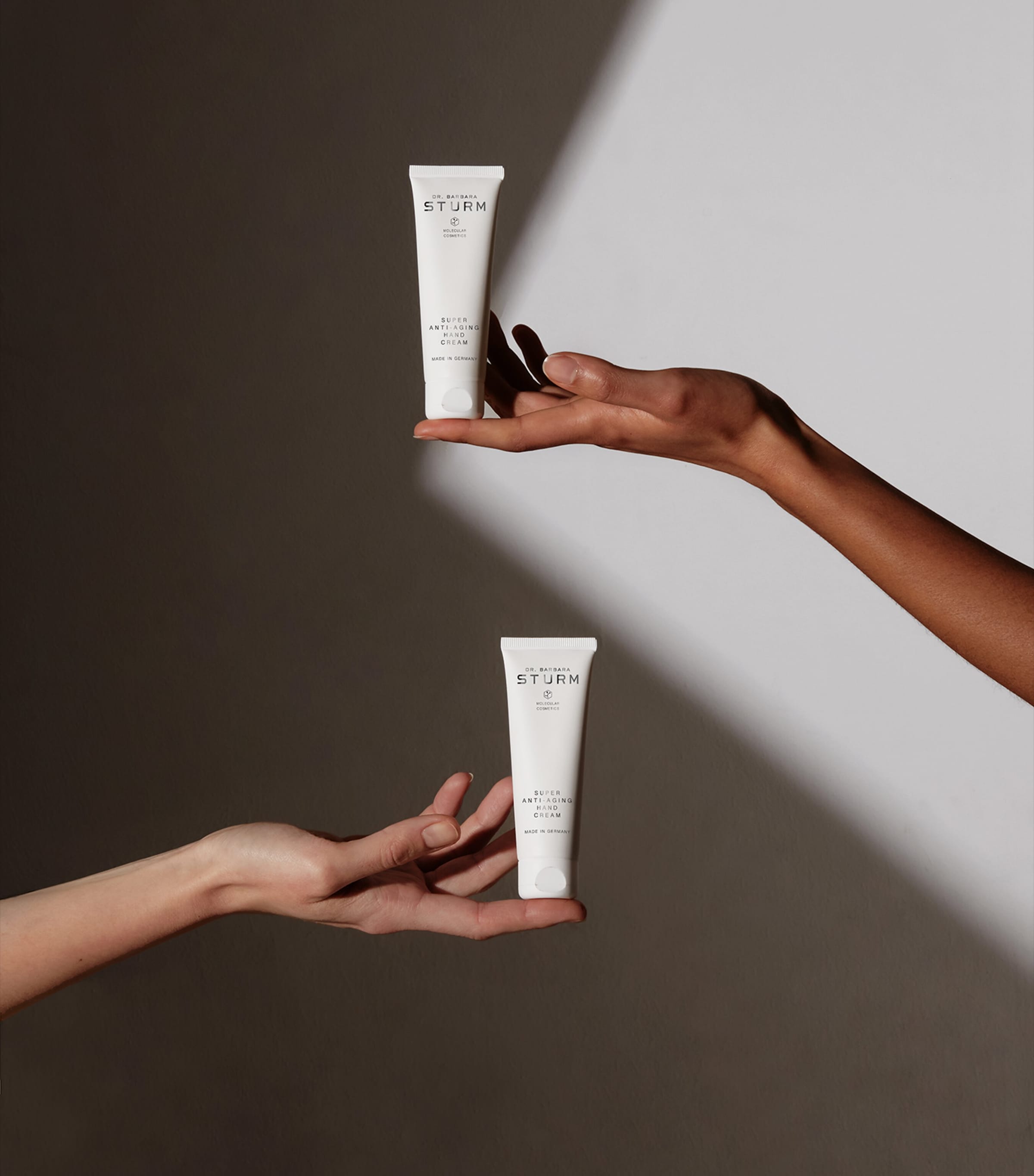 Super Anti-Ageing Hand Cream (50ml) NO COLOUR Image 3