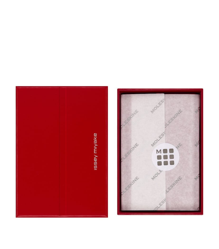 x Miyake Design Studio Business Card Holder RED Image 2