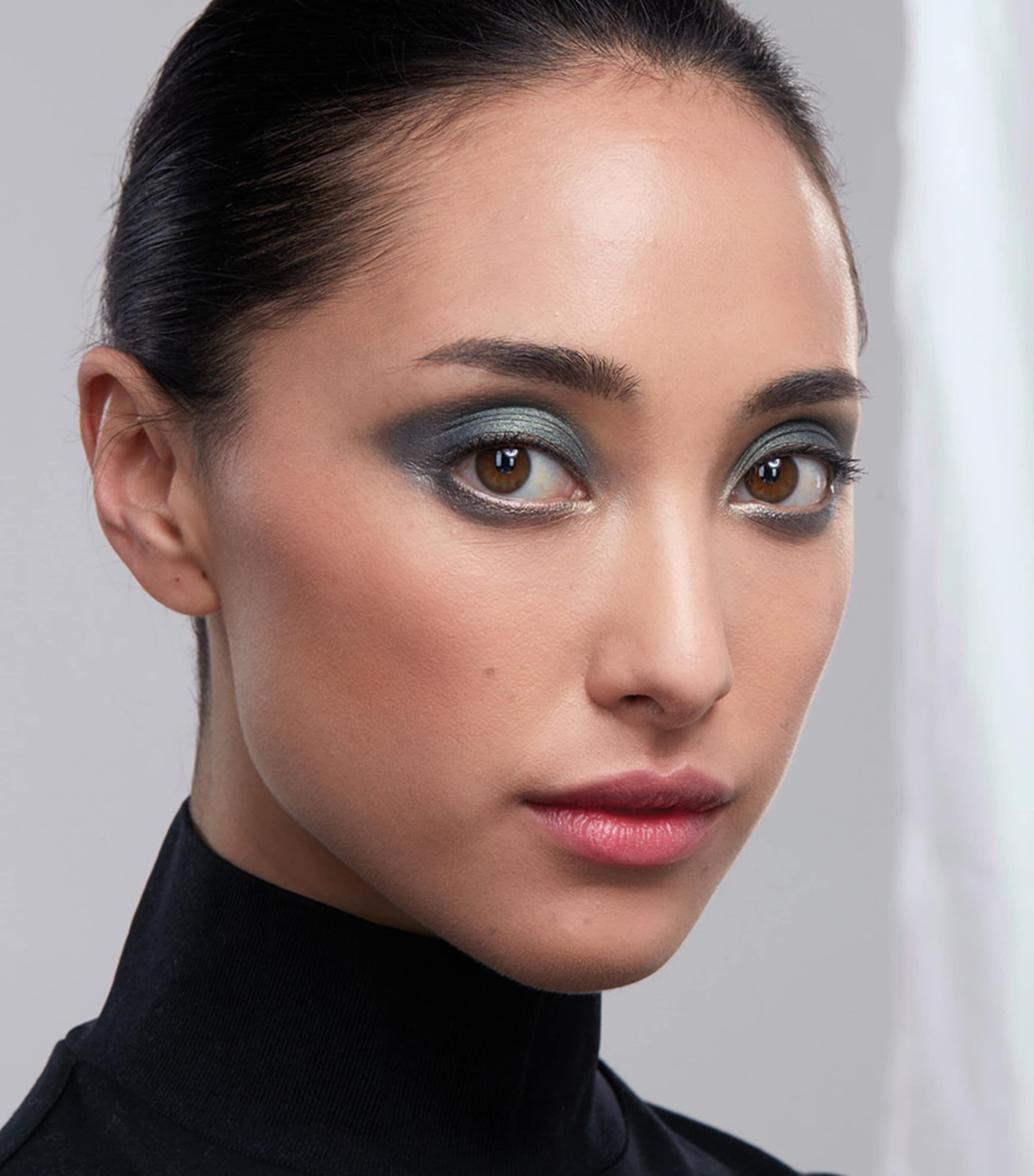 Luxe Eyeshadow SUN FLARE Image 4