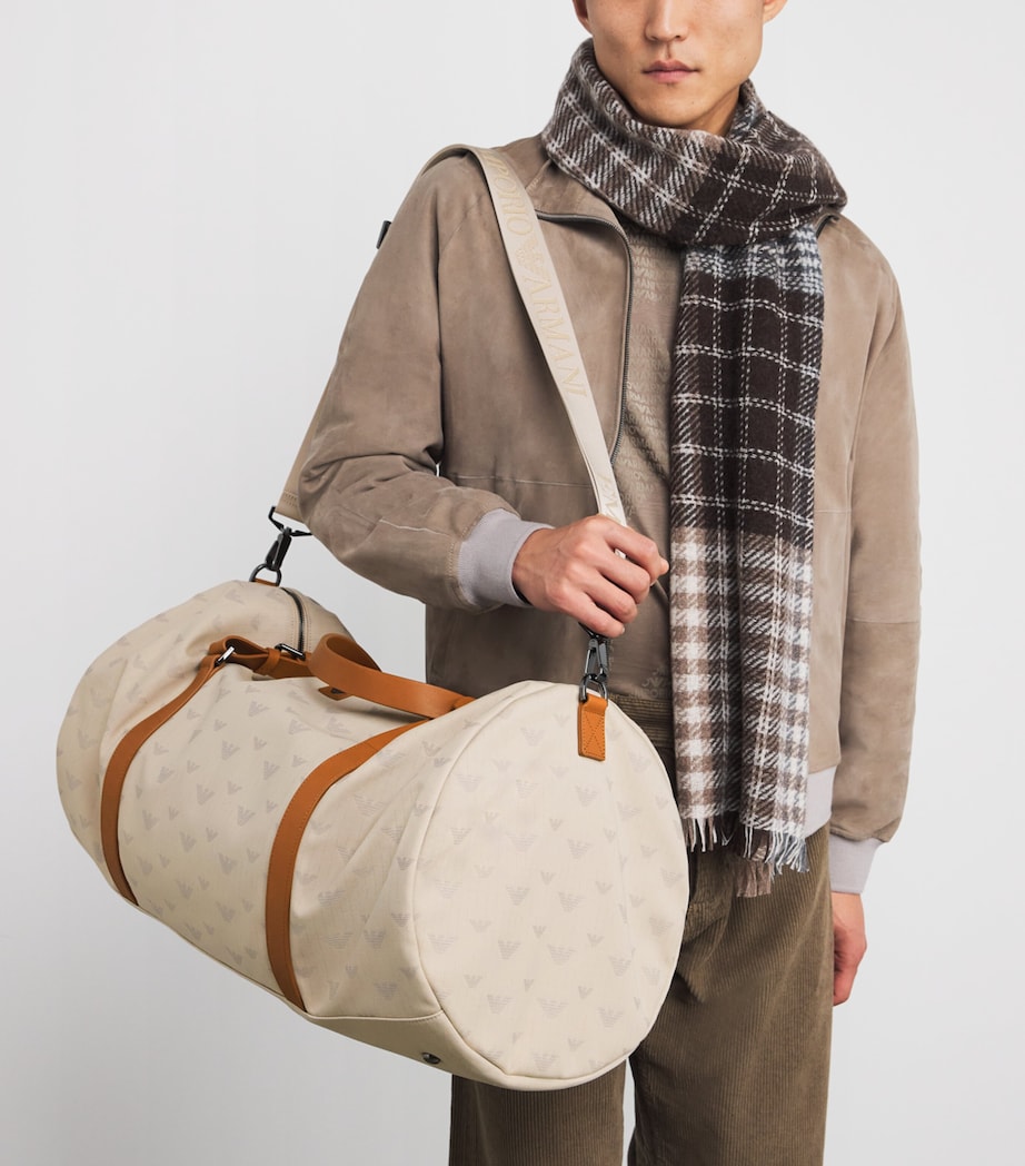 Canvas All-Over Eagle Weekend Bag U1039 Image 2