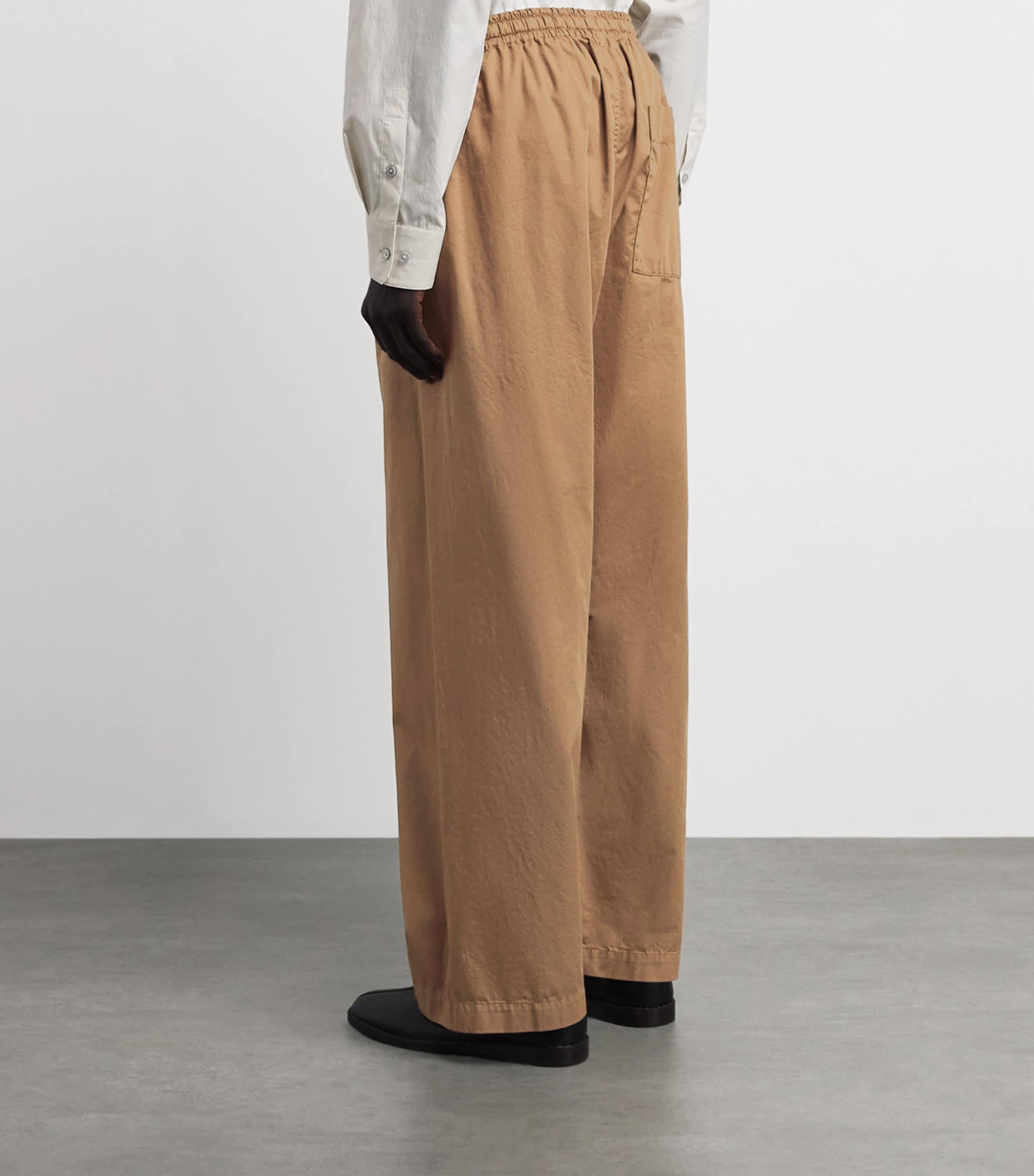Lemaire Mens Cotton Twill Wide-Leg Trousers Cappuccino/ Image 5