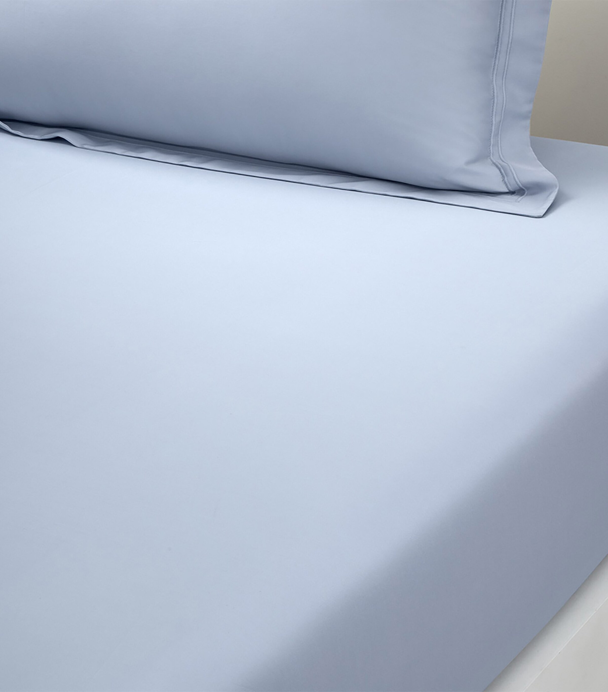 Triomphe Celeste Double Fitted Sheet (135cm x 190cm) CELESTE Image 2