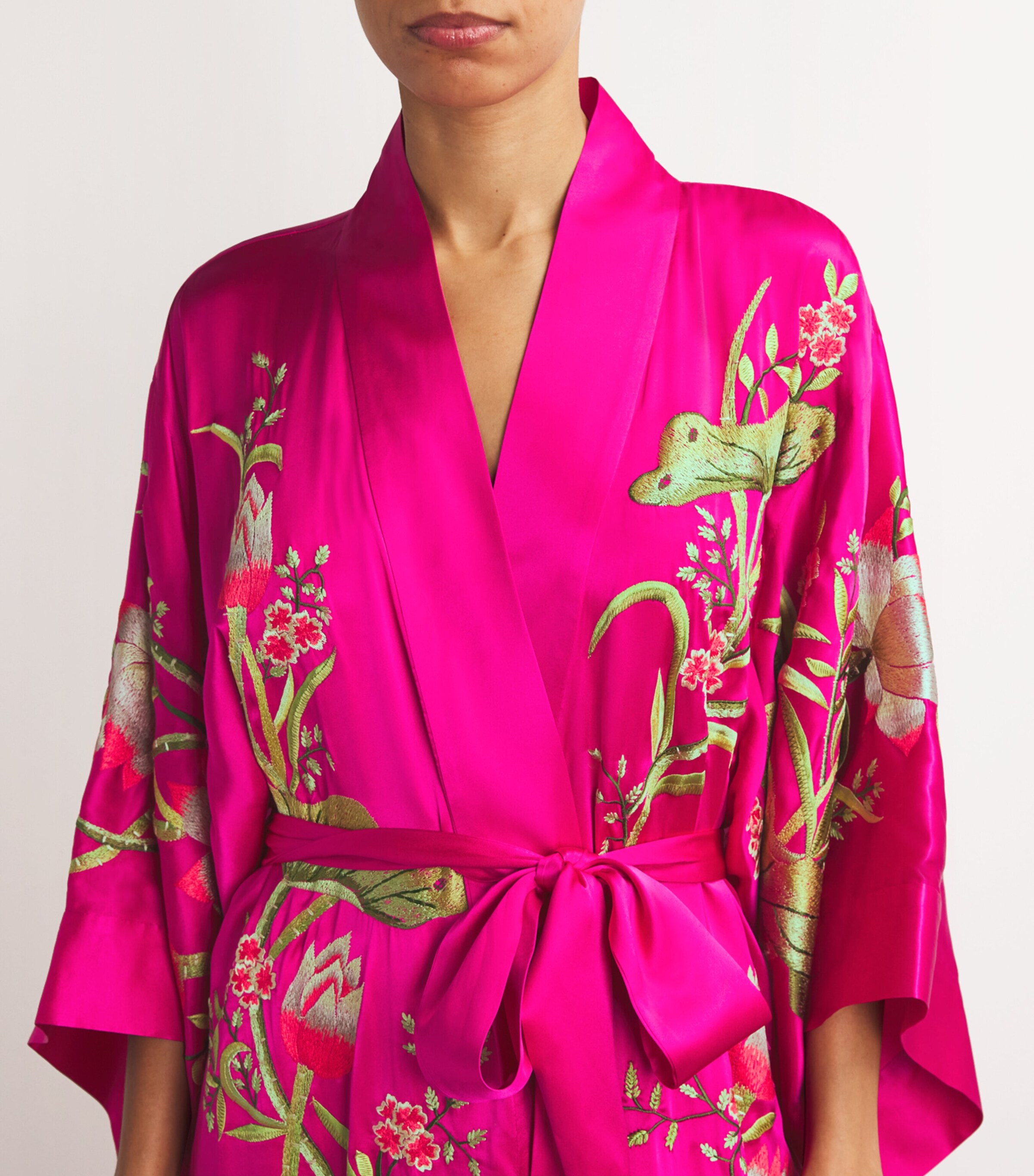 Natori Pink Silk Embroidered Lotus Robe | Harrods UK