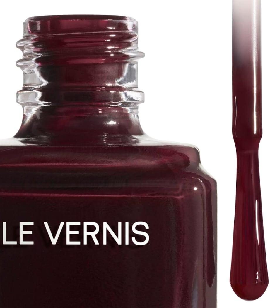 LE VERNIS Longwear Nail Colour ROUGE NOIR 155 Image 2
