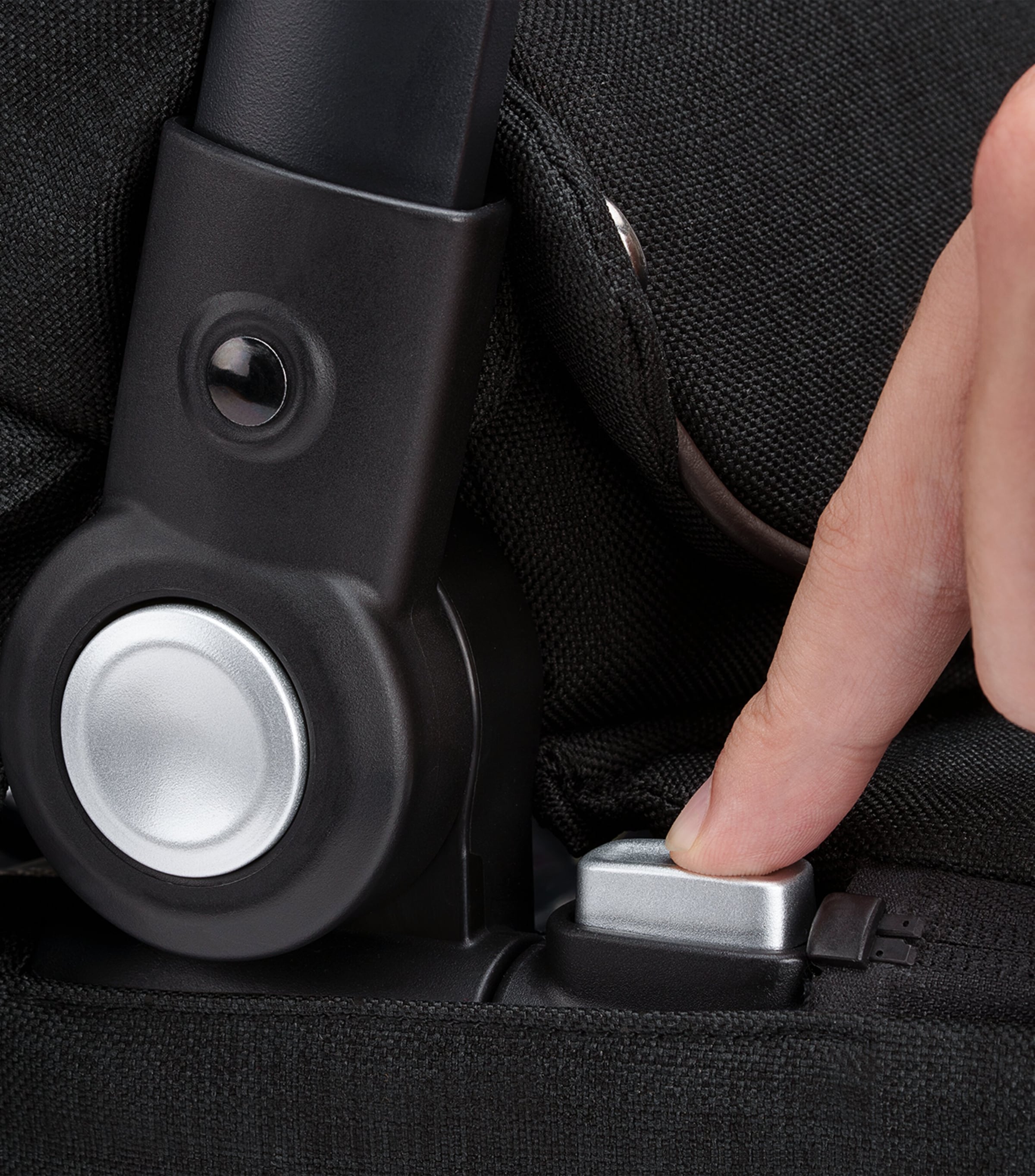 Nuna MIXX Carrycot Caviar Image 4