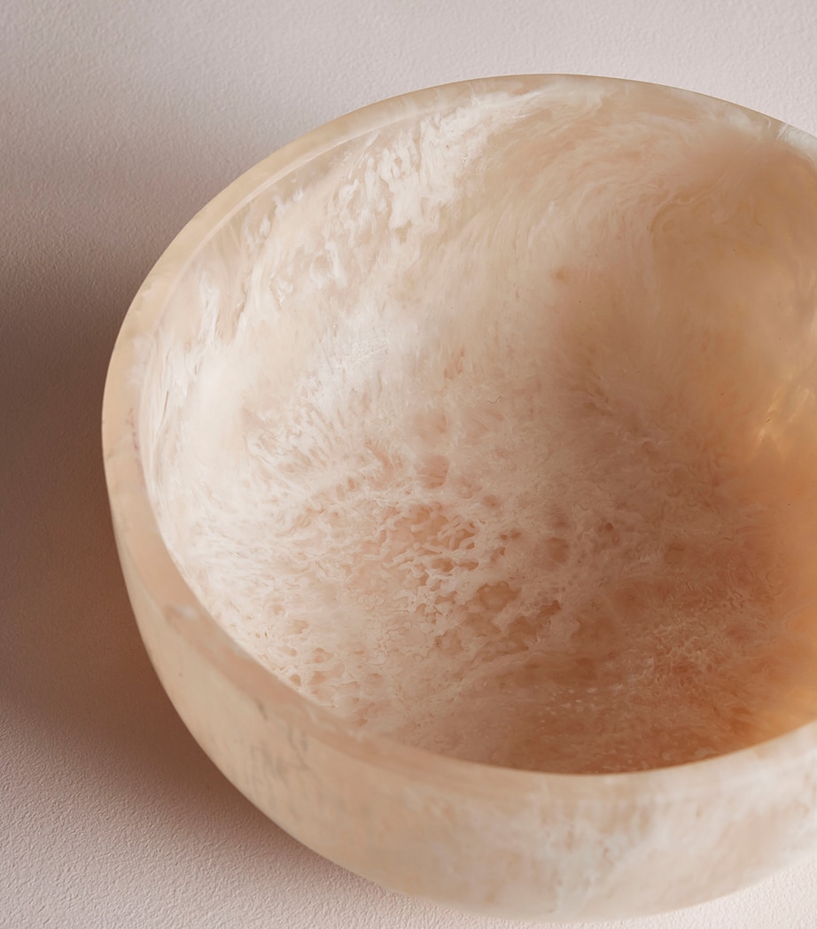 Soho Home Resin Miller Salad Bowl (26cm) Beige Image 4