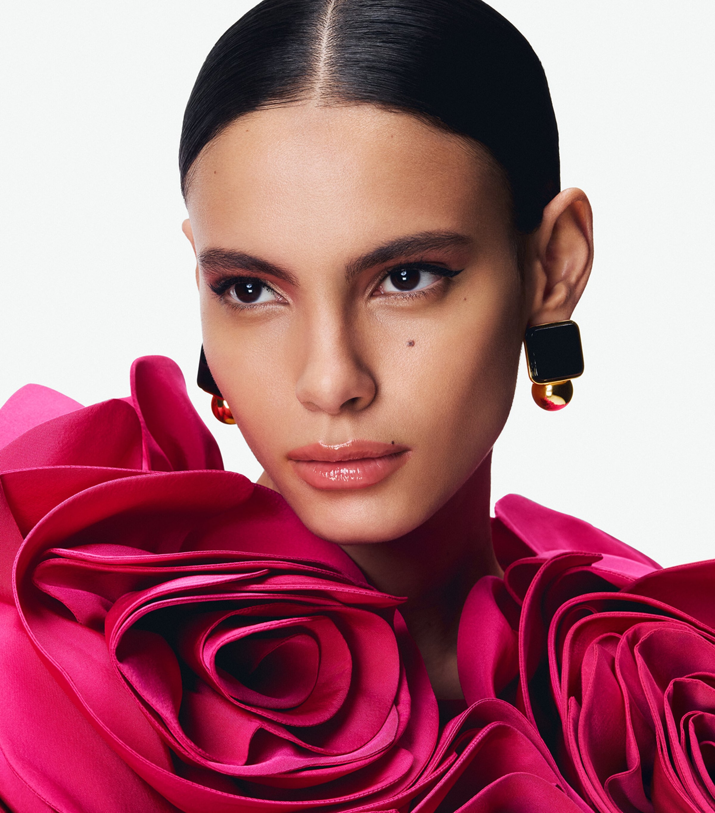 Nude Couture Triple Moisture Serum Foundation M340 Image 5