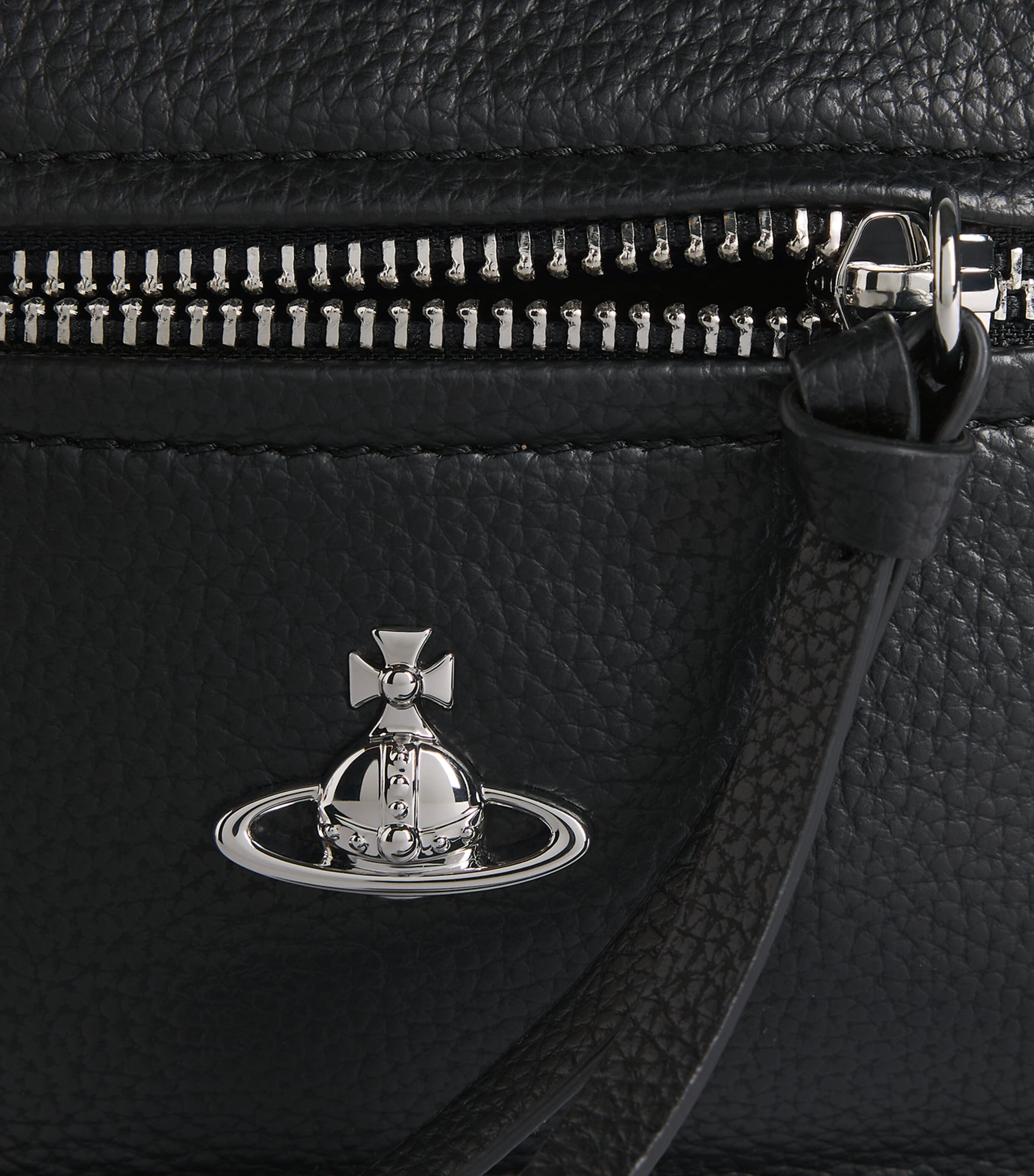 Vivienne Westwood レザー ビジネスバッグ ブラック Amazon.co.jp: [ヴィヴィアン ウエストウッド] トートバッグ ビジネス