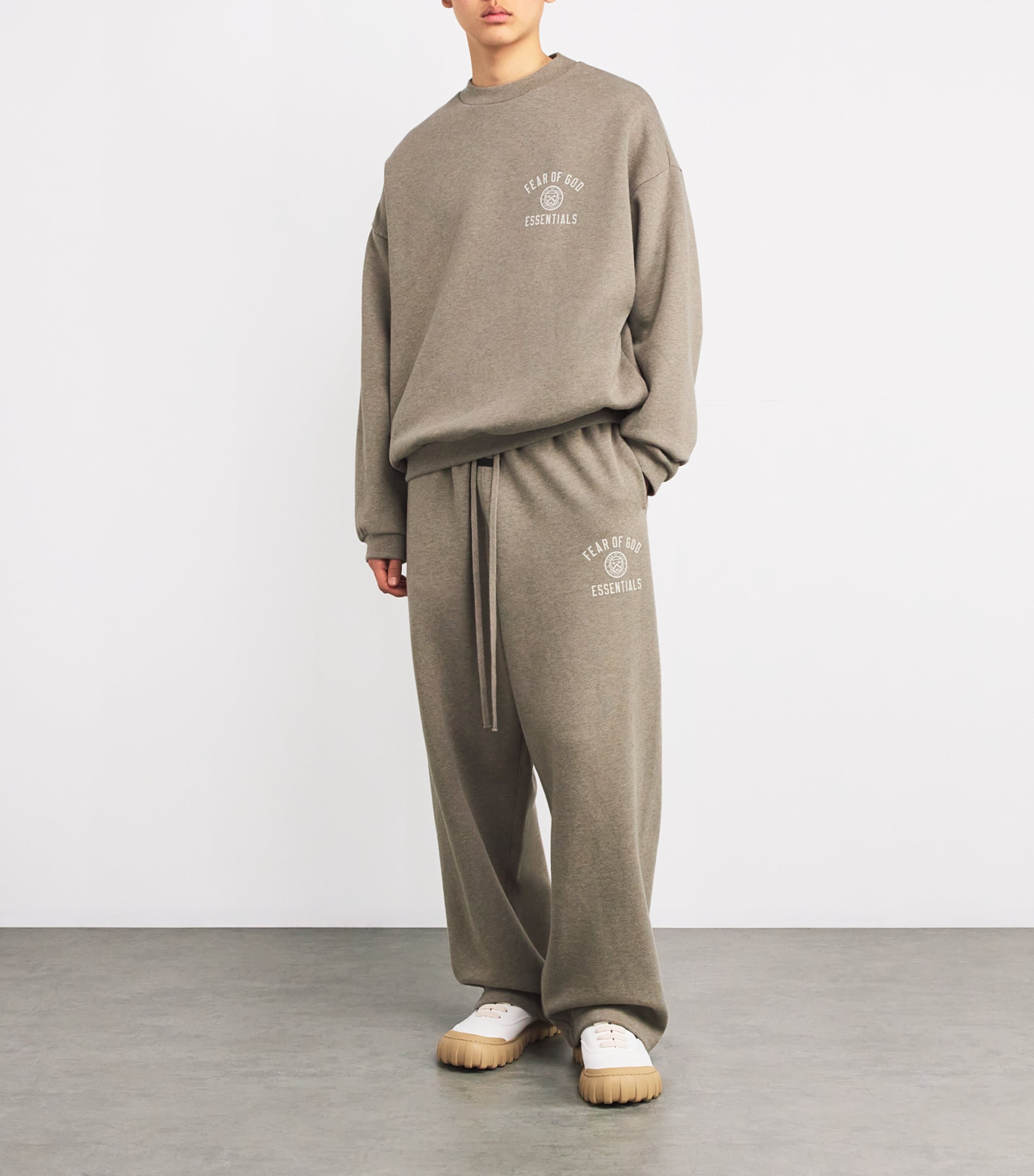 FEAR OF GOD ESSENTIALS Mens University Crest Logo Sweatshirt Heather Gray Image 2