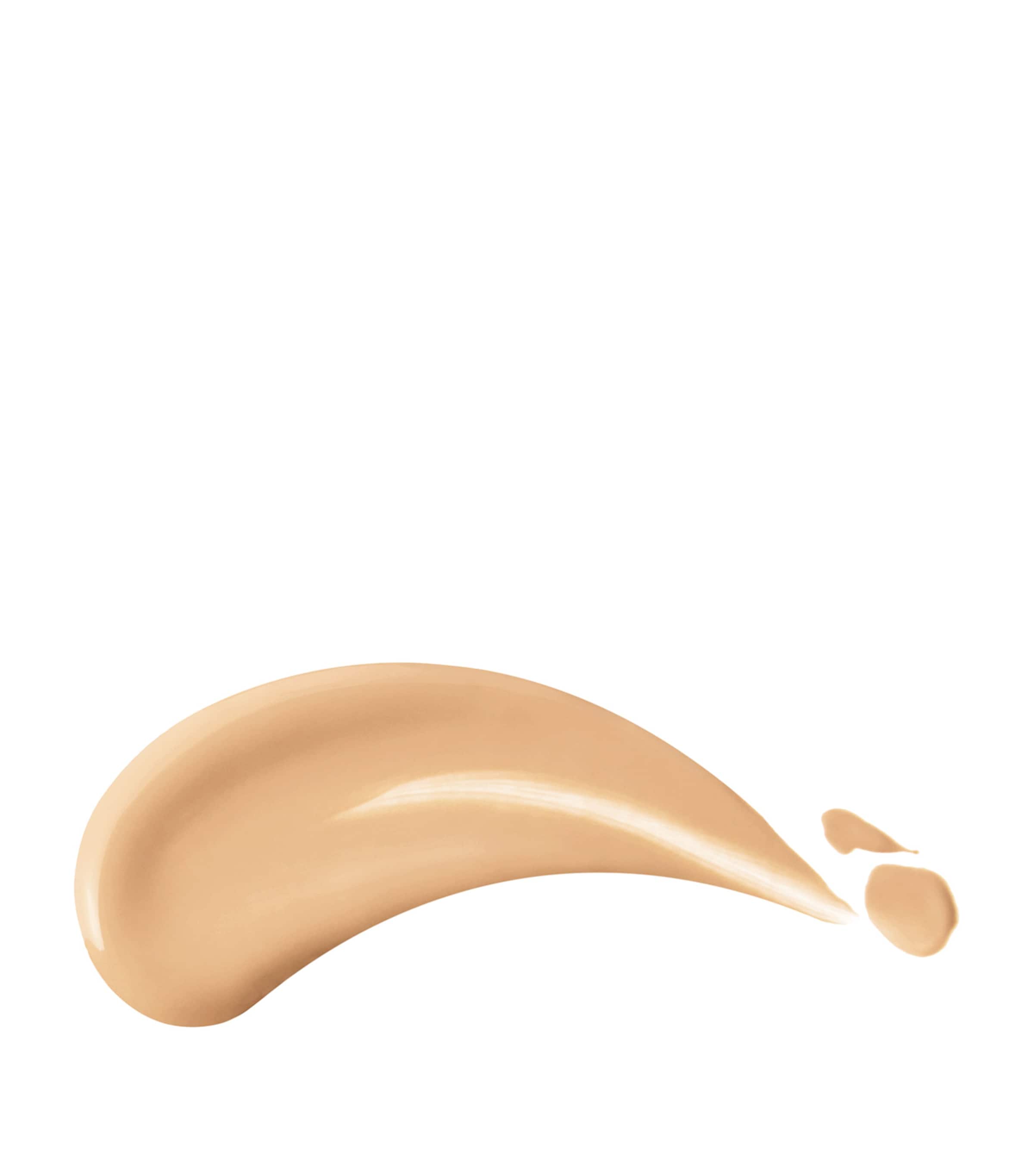 Revitalessence Skin Glow Foundation SPF 30 320 PINE Image 2