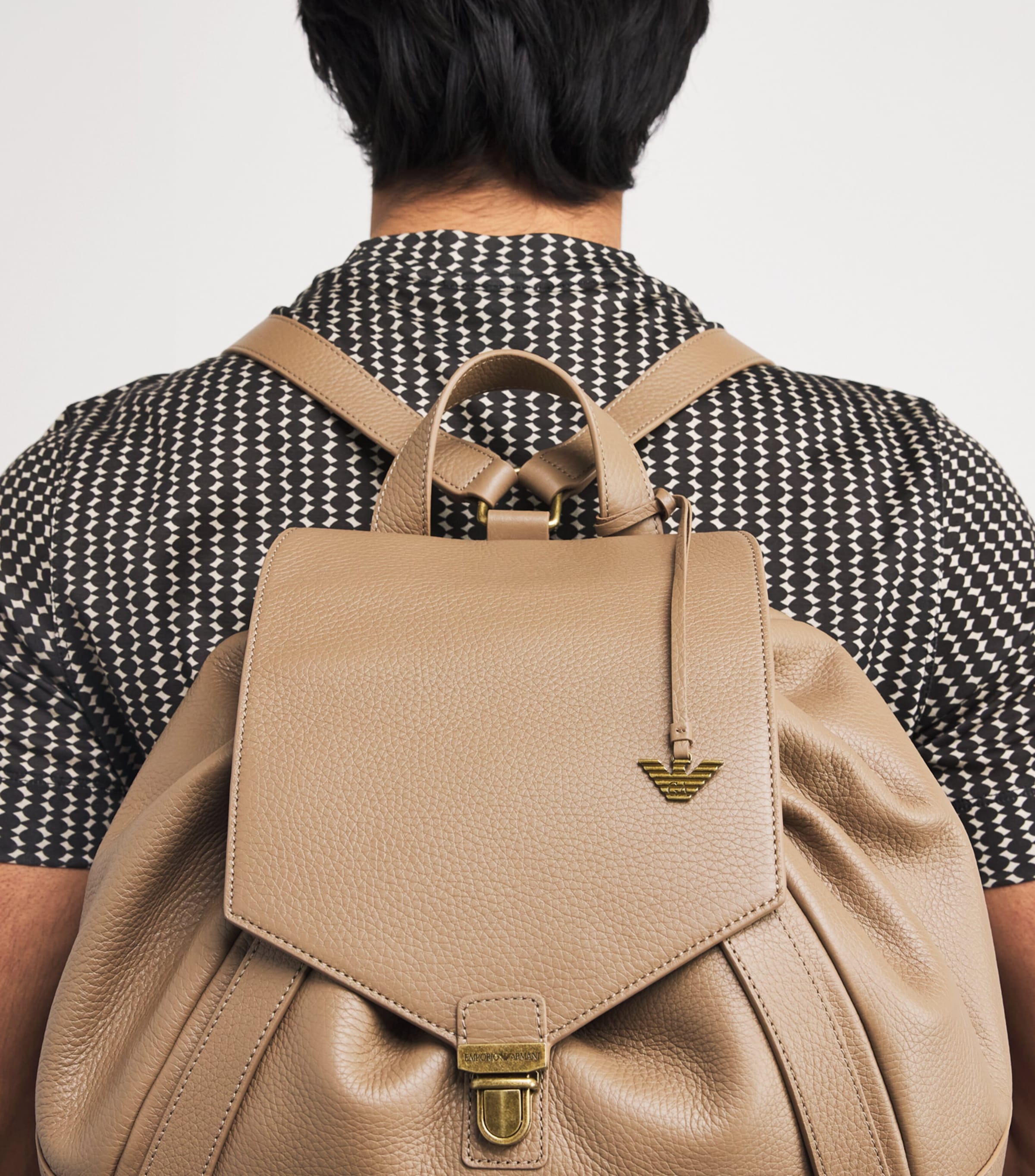 Pebbled Leather Backpack U6166 Image 2