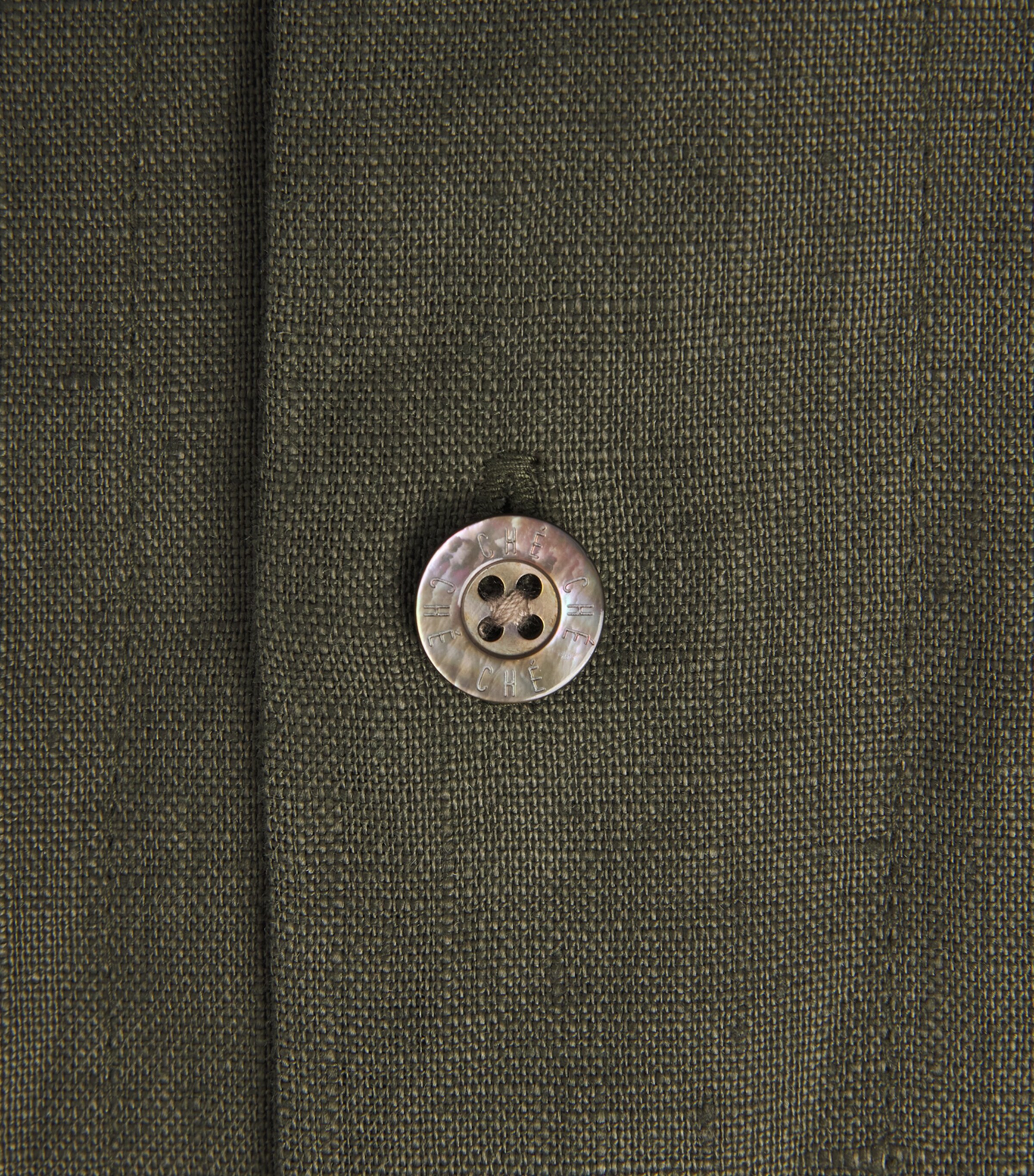 CHÉ Mens Linen Trompette Embroidered Shirt Deep Forest Image 6