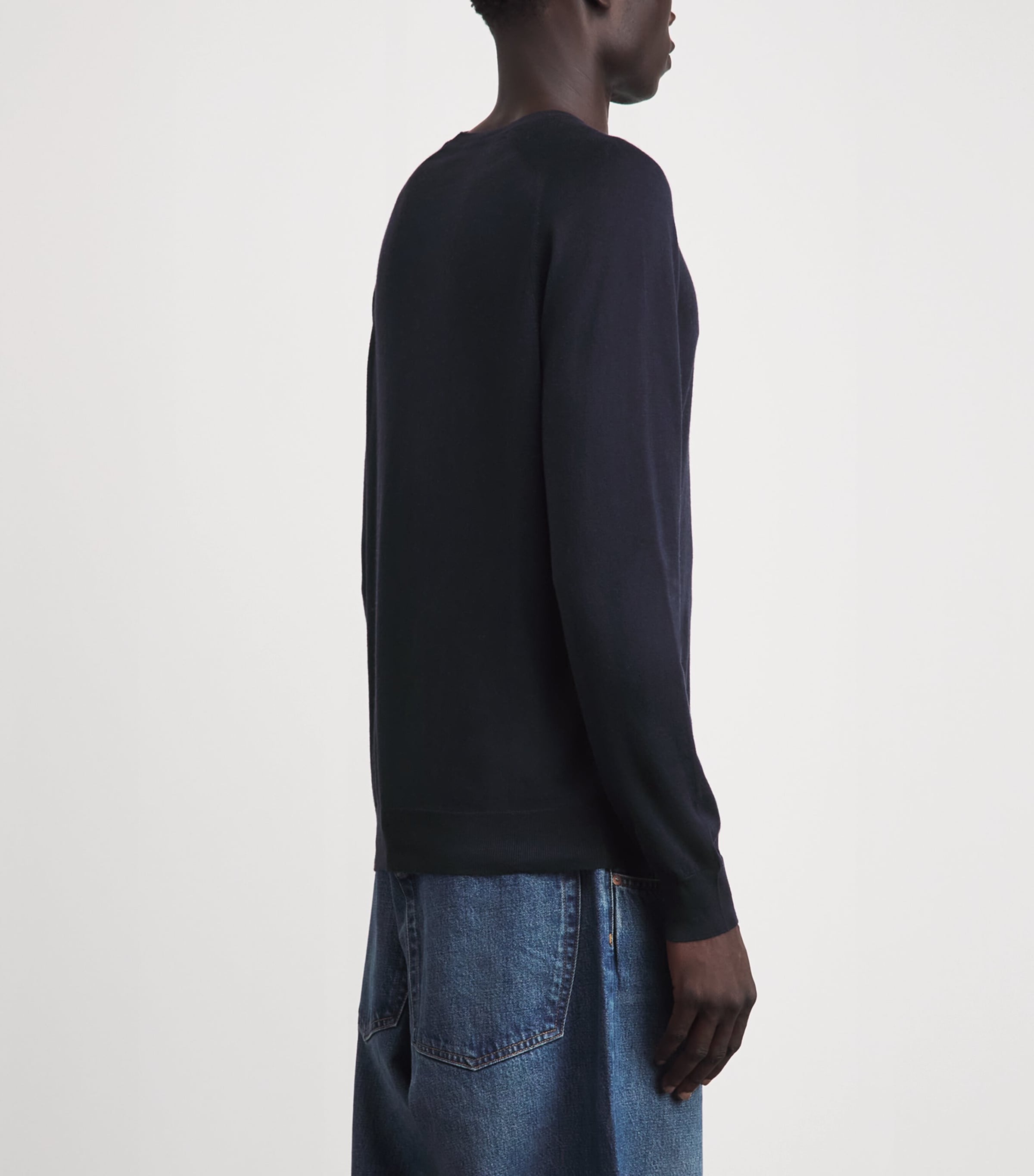 Sunspel Mens Sea Island Cotton-Cashmere Sweater Midnight Navy Image 5