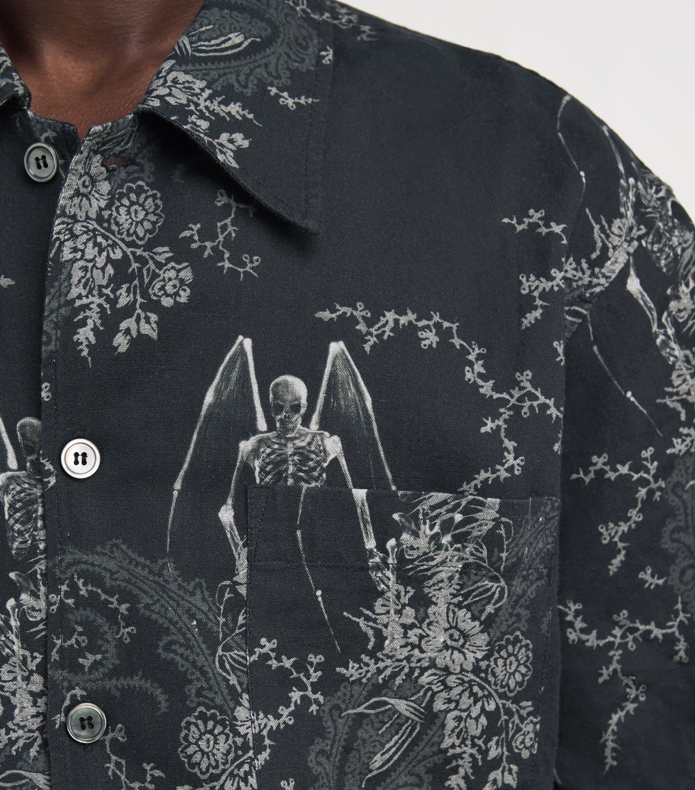 Our Legacy Mens Cotton-Linen Every Short-Sleeve Shirt Death Paisley Print Image 5