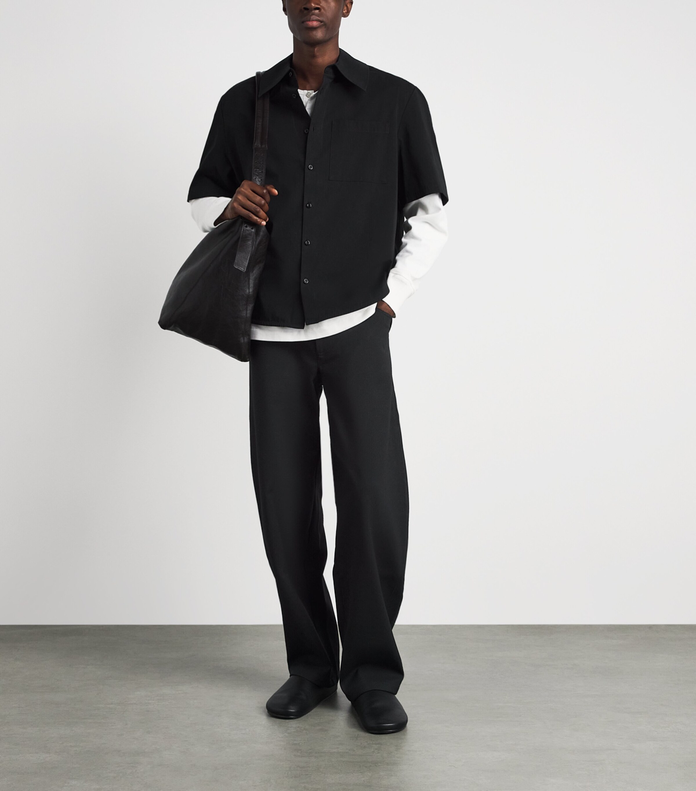 Séfr Mens Barrel-Leg Oktai Trousers Sturdy Black Twill Image 2