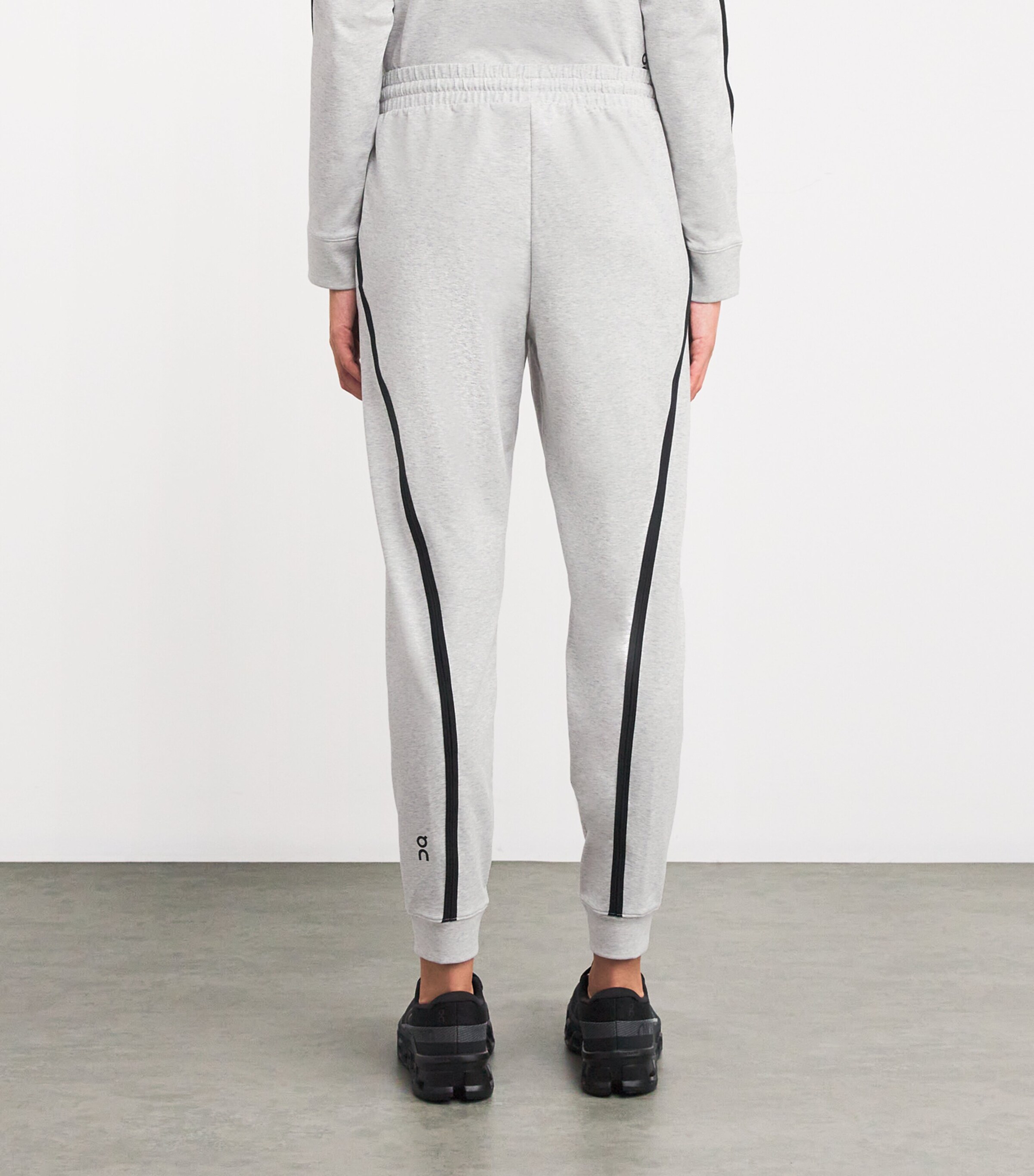 Studio Sweatpants CRATER Image 4