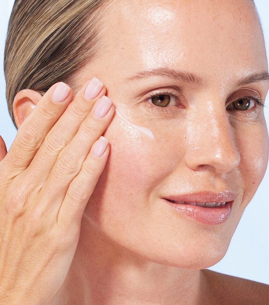Medik8 Niacinamide Peptides Serum (30ml) Image 3