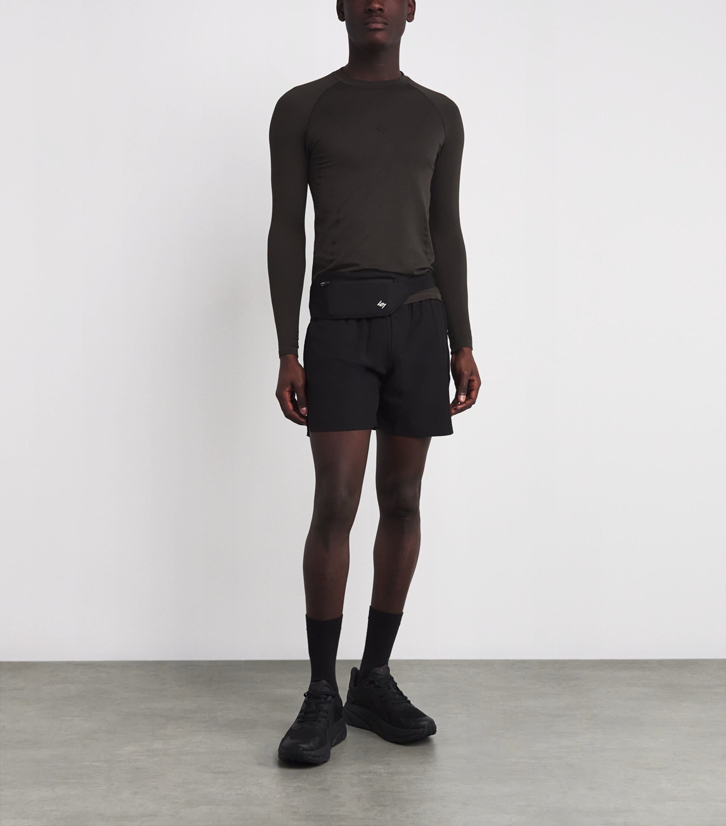 Long-Sleeve Seamless Uprising T-Shirt CHOCOLATE Image 2