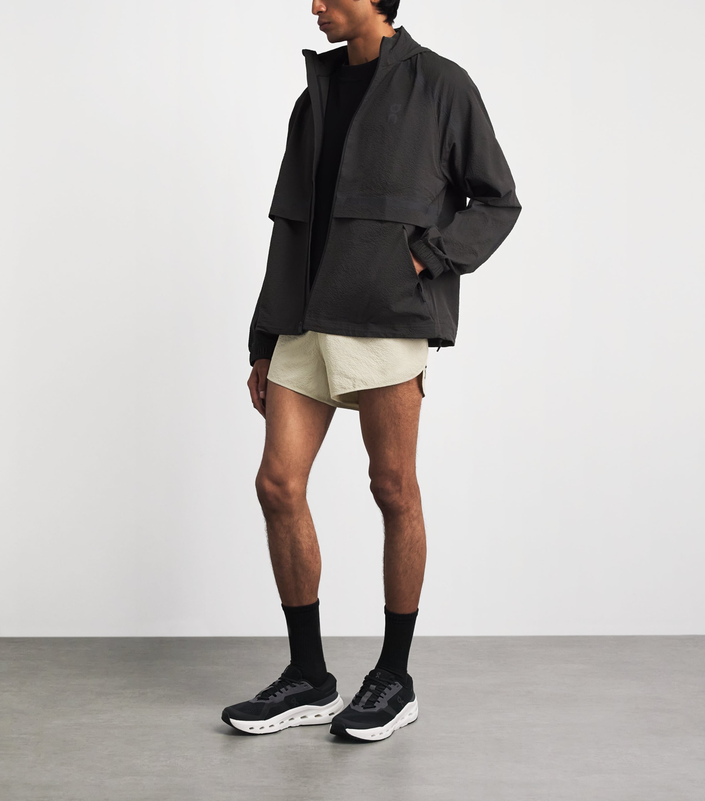 On Mens Performance Volt Shorts Hare Image 2