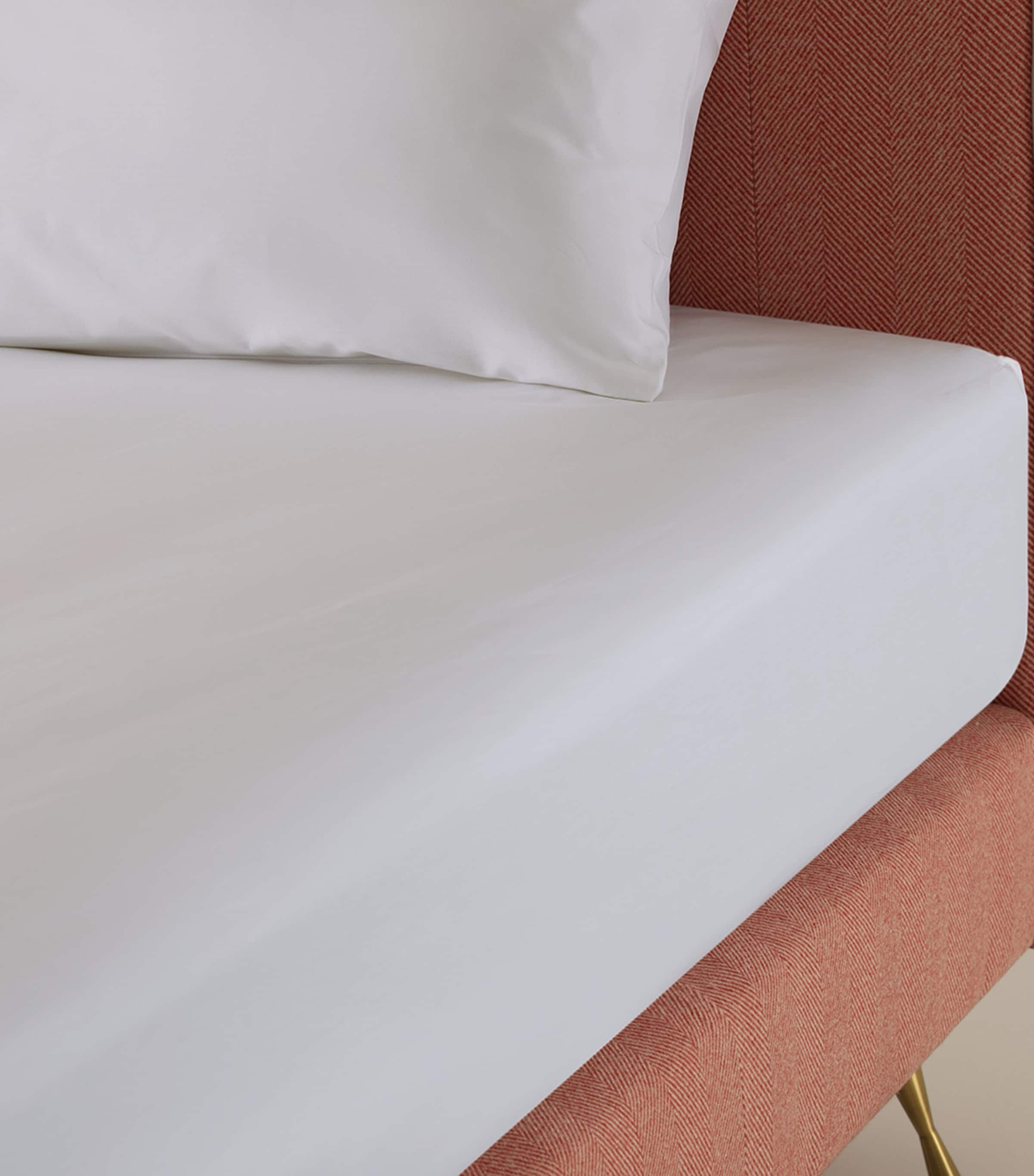 Cotton Percale The Drift King Fitted Sheet (150cm x 200cm) WHITE Image 3