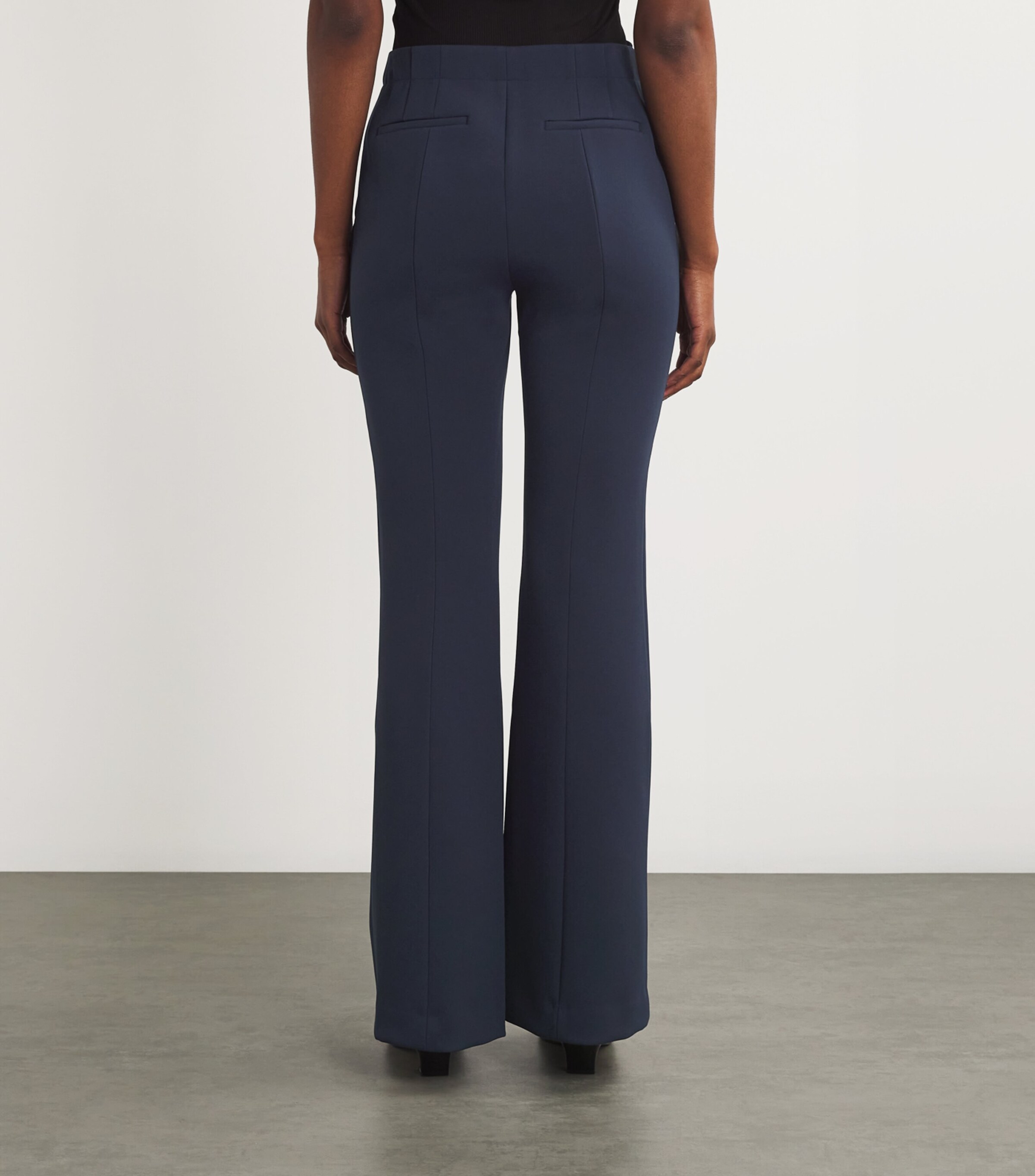 Simkhai Womens Kenna Flared Tailored Trousers Midnight Image 4