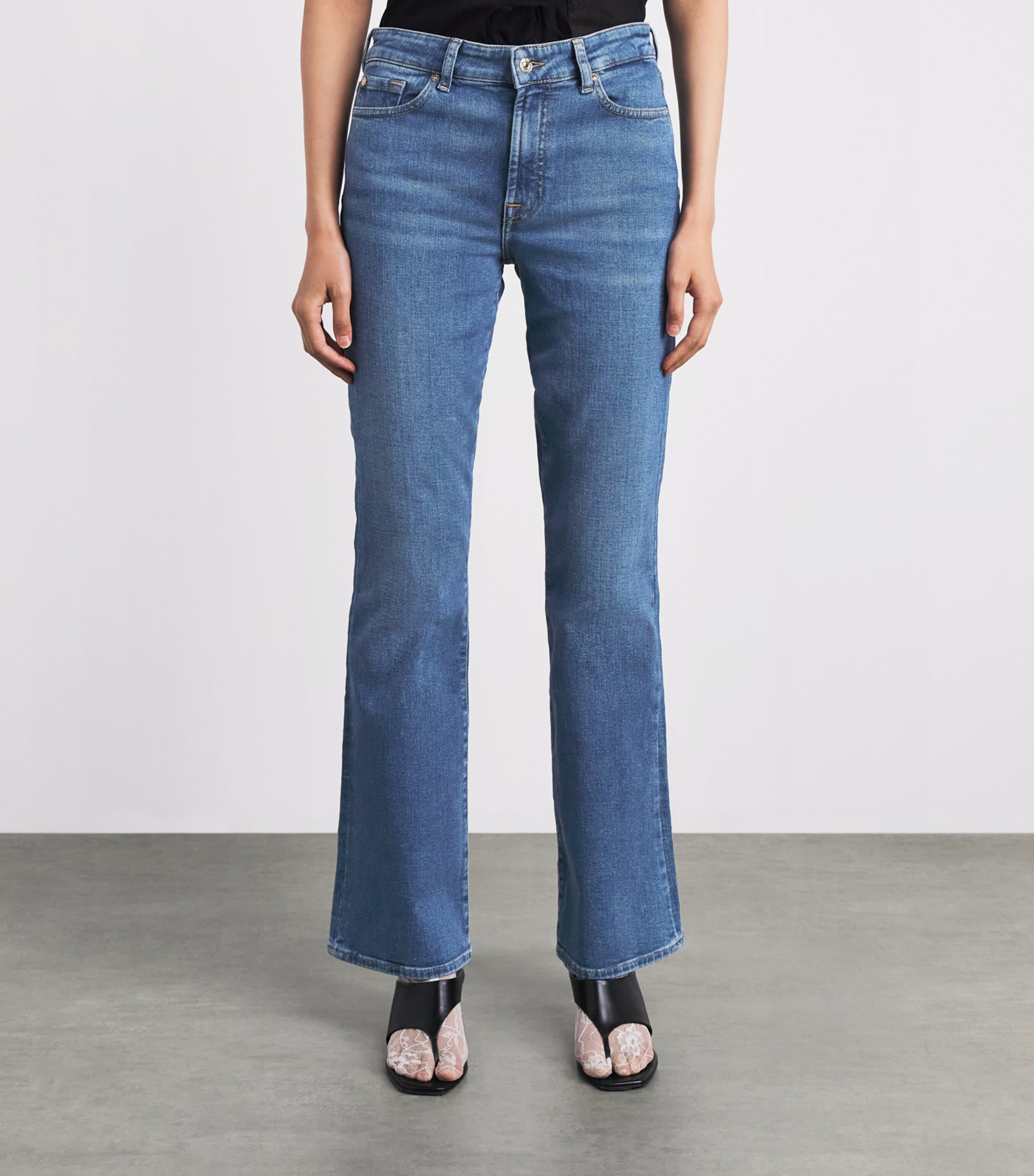 7 For All Mankind Womens The Leggy Bootcut Crop Jeans Cloud Image 4