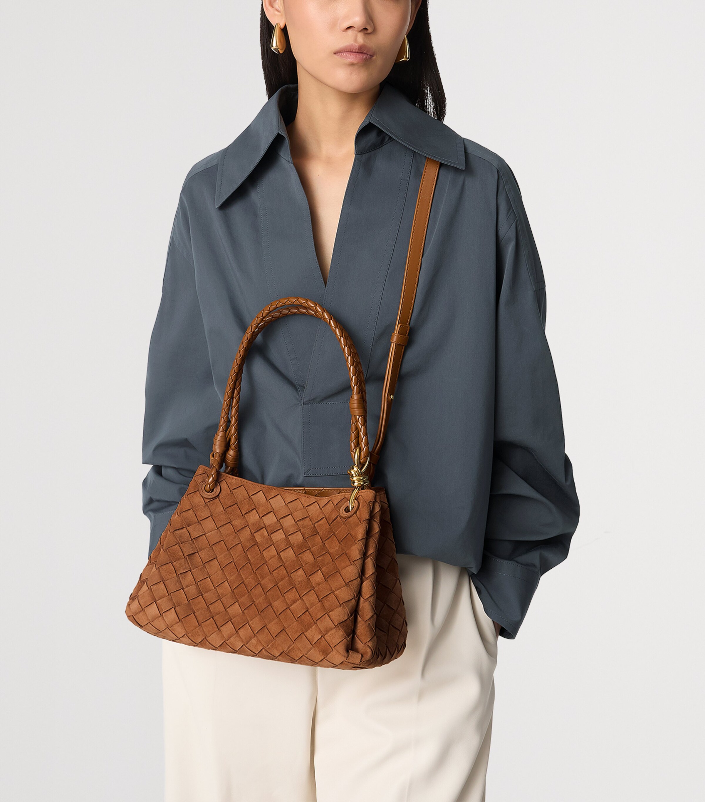 Bottega Veneta Leather Parachute Shoulder Bag Image 3