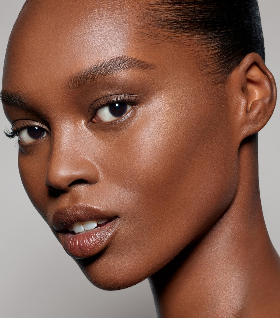 PAT MCGRATH LABS Skin Fetish: Sublime Perfection Foundation (35ml) Medium/ Deep Image 3