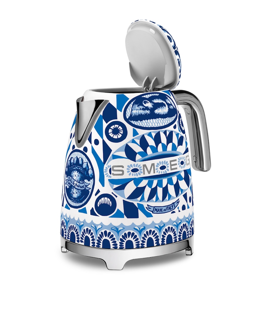 x Dolce & Gabbana Blu Mediterraneo Kettle (1.7L) WHITE & BLUE Image 5