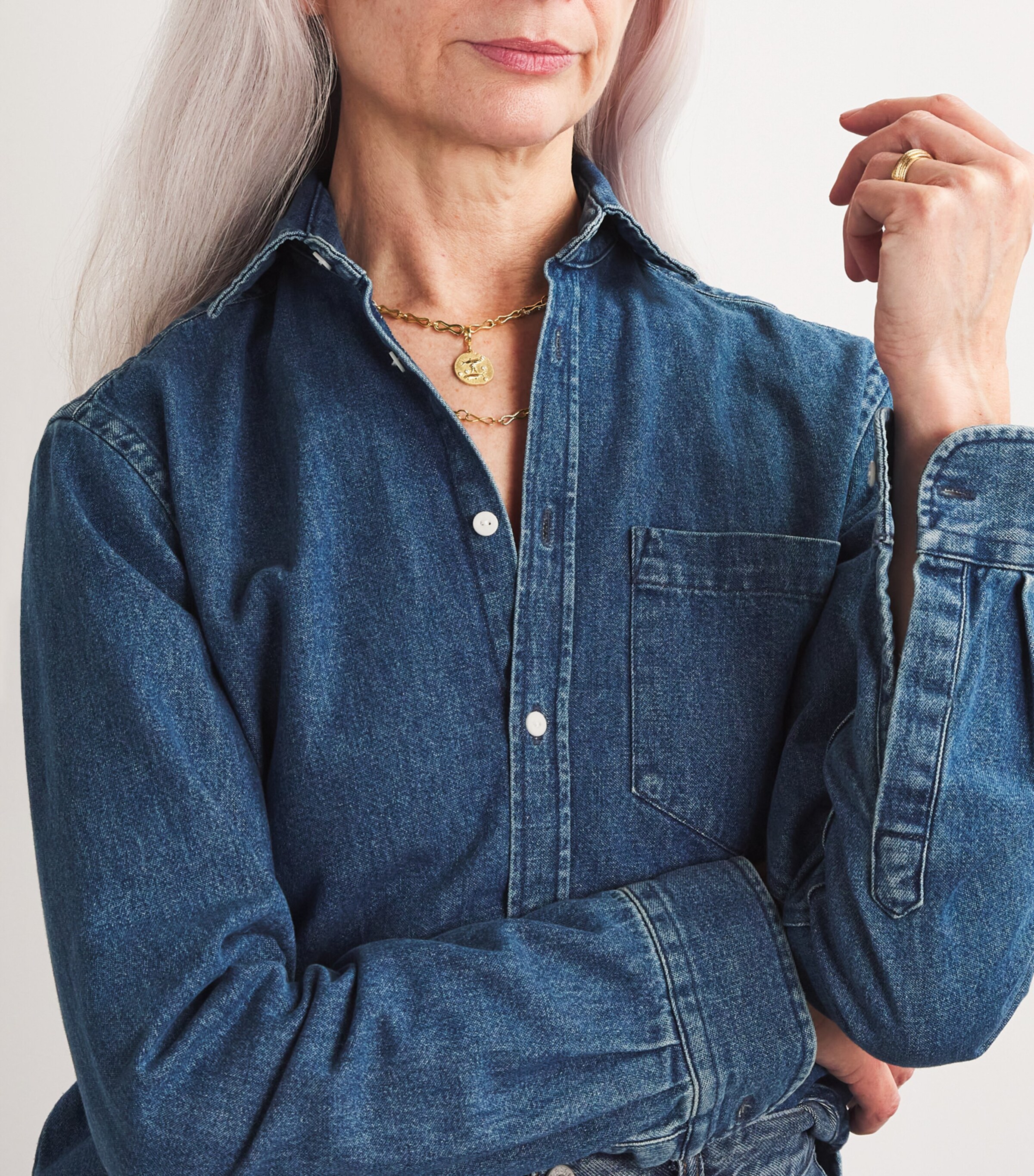 Small Yellow Gold and Diamond Pisces Coin Charm YELLOW GOLD Image 4