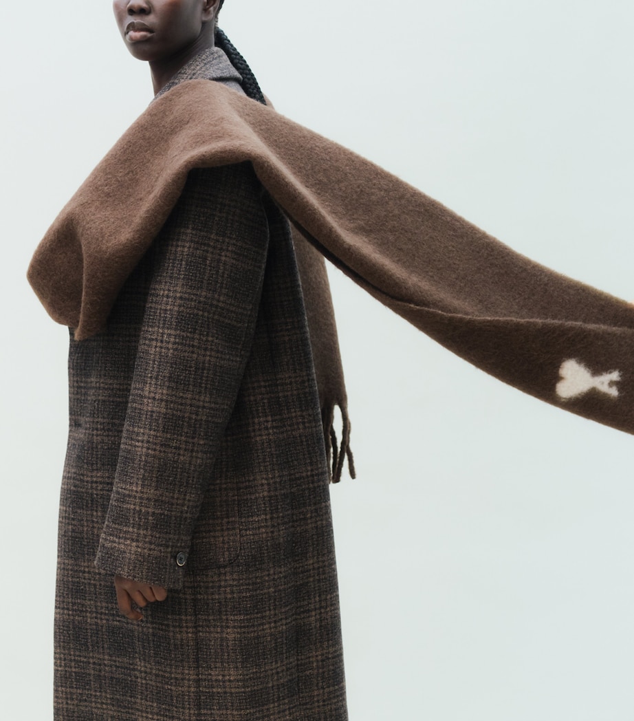 AMI Paris Alpaca-Blend Ami de Coeur Scarf Marron Chocolat Image 2