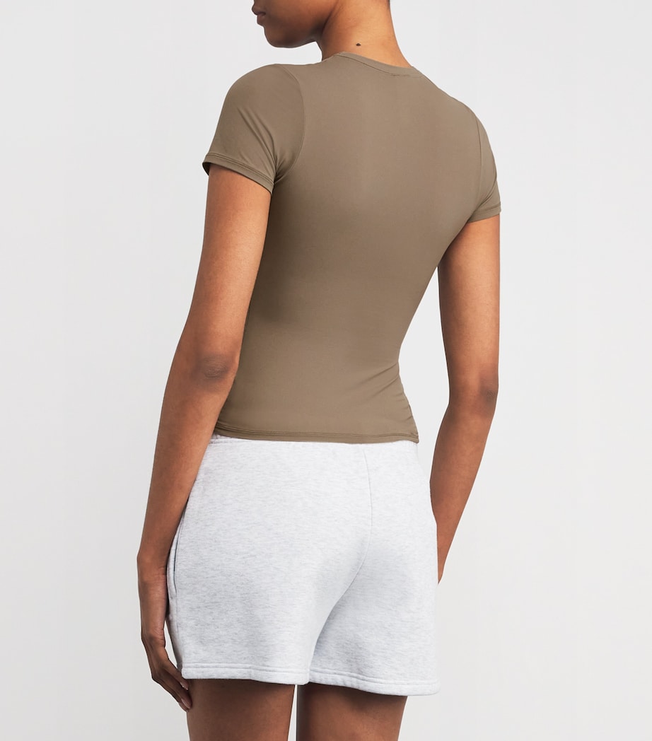 Fits Everybody Short-Sleeve T-Shirt TRUFFLE Image 3